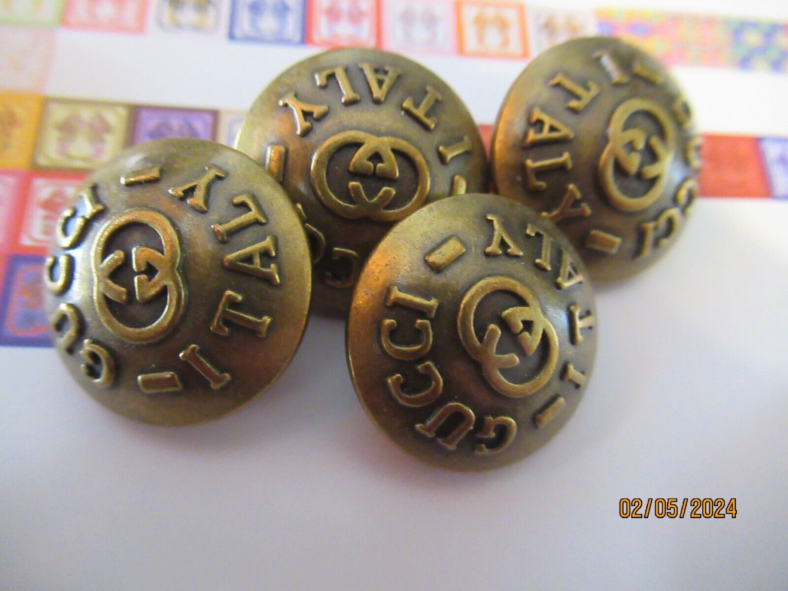 GUCCI 4 bronze color  BUTTONS  20MM/3/4\'\'  gold tone,   THIS IS FOR 4