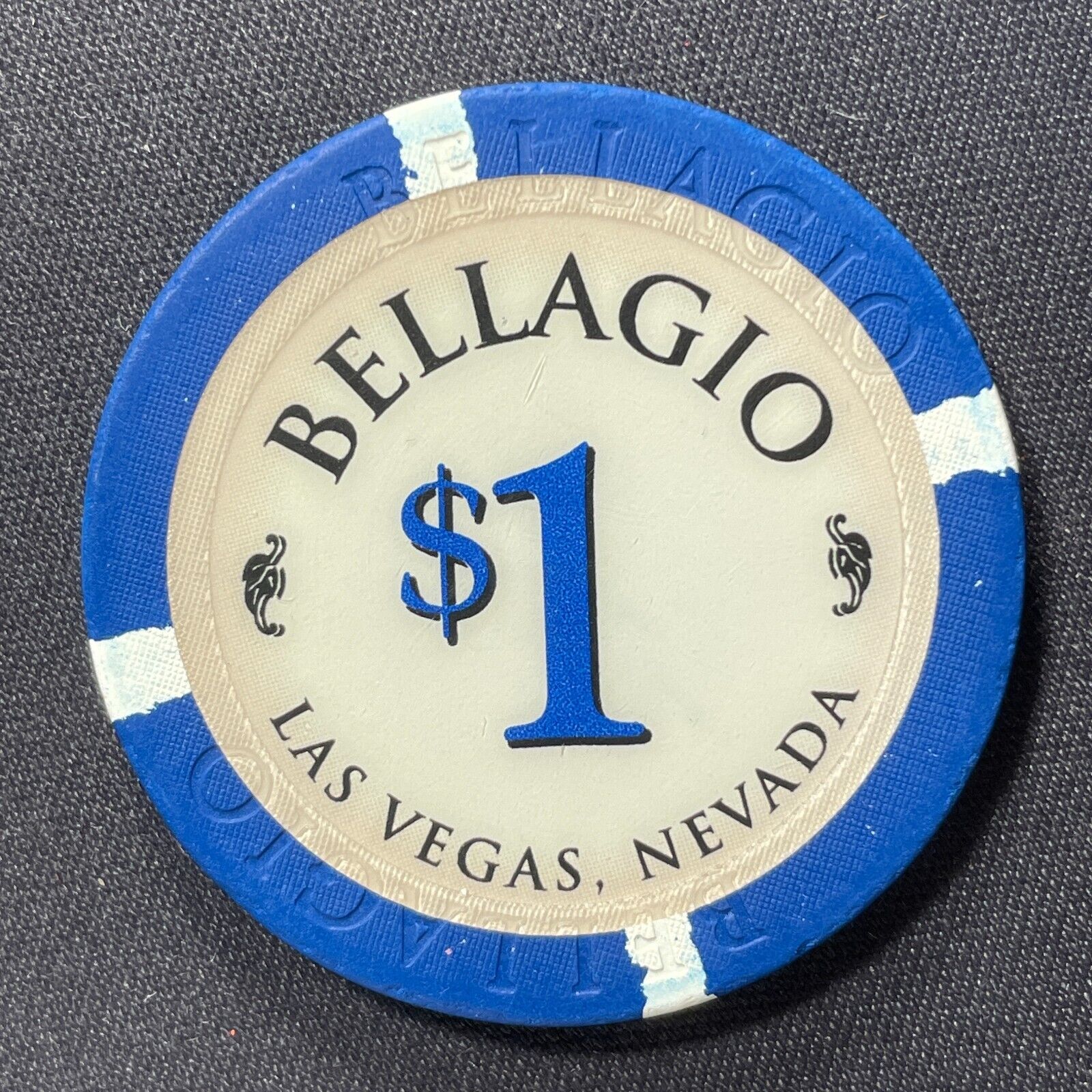Bellagio Las Vegas $1 casino chip house chip 1998 obsolete gaming token LV1