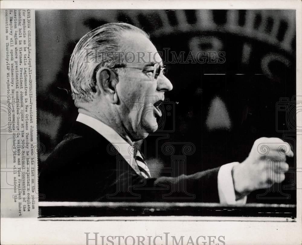 1968 Press Photo President Johnson at Legion convention in LA during Vietnam War