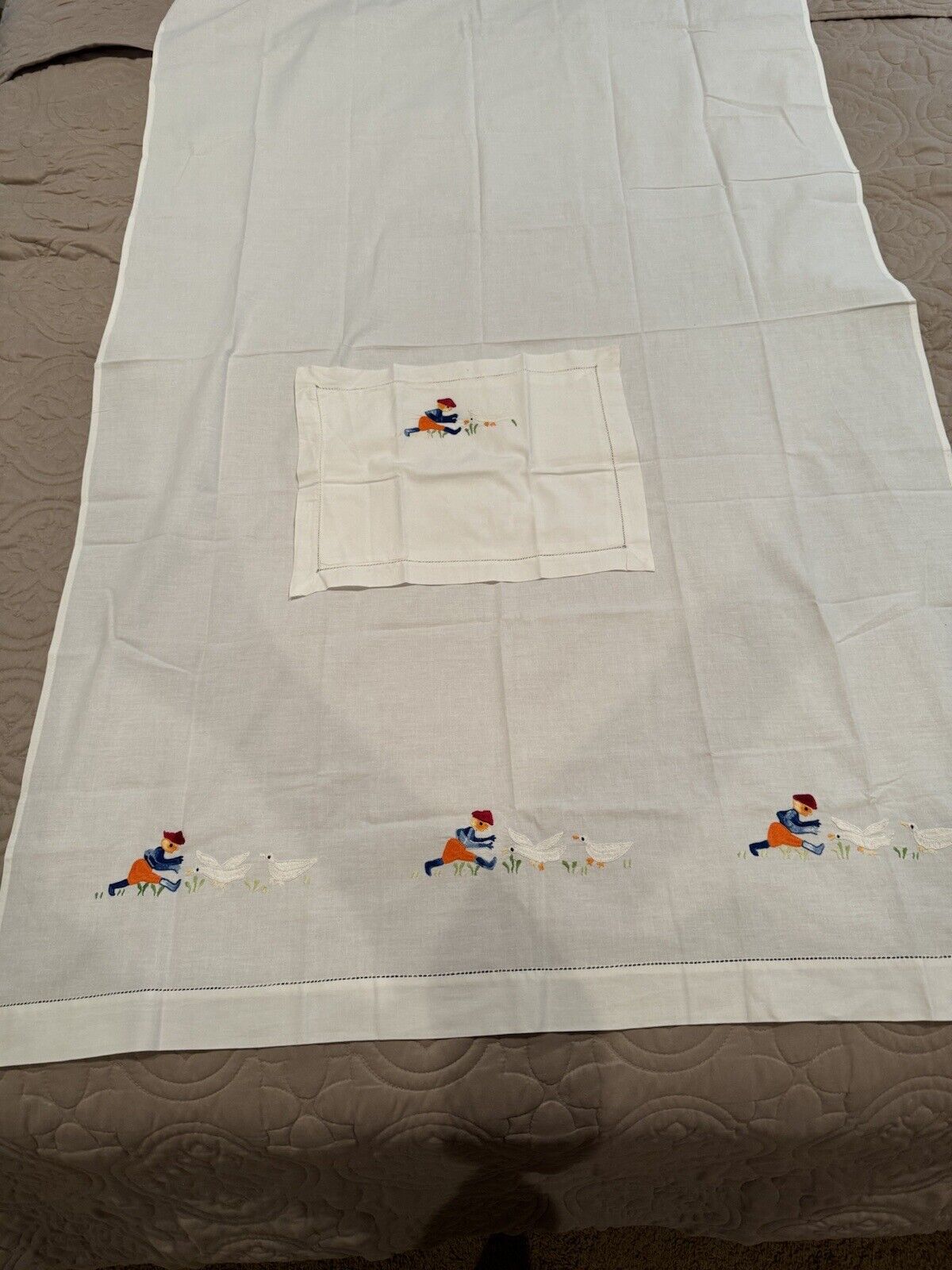 Vintage Baby Flat Crib Sheet And Pillow Case Embroidered
