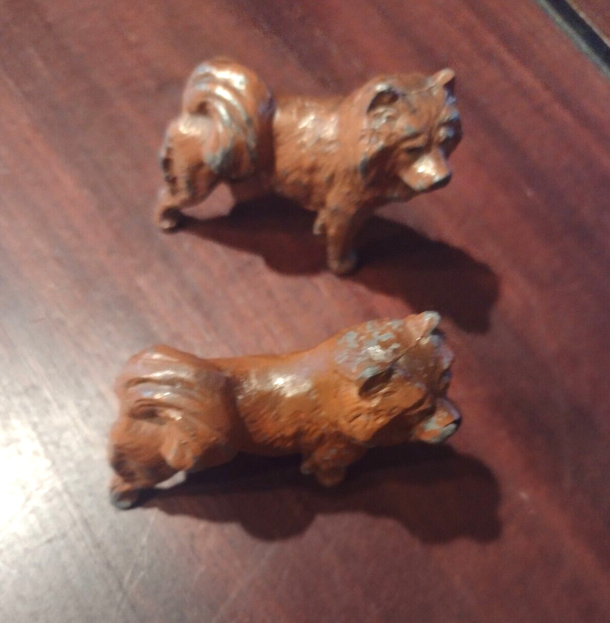 Pair of Vintage Hubley ? Wilton ? cast iron Metal Dog Figure Figurines Chow