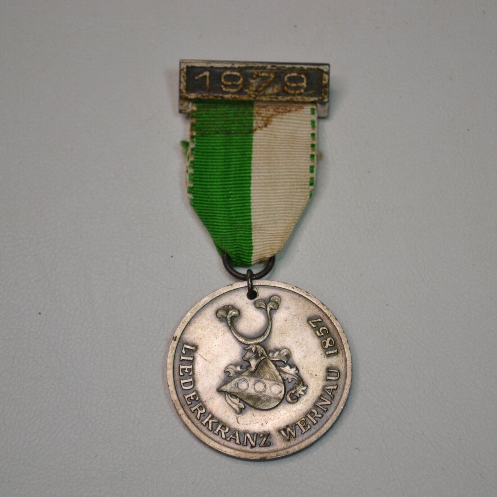Vintage Liederkranz Wernau Medal Pinback 1979 (L)