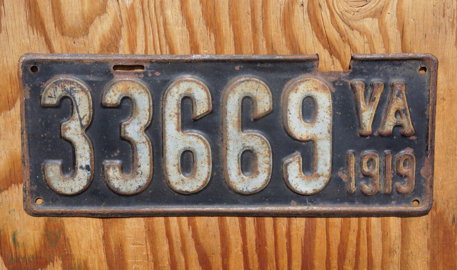 Vintage 1919 VIRGINIA License Plate # 33669