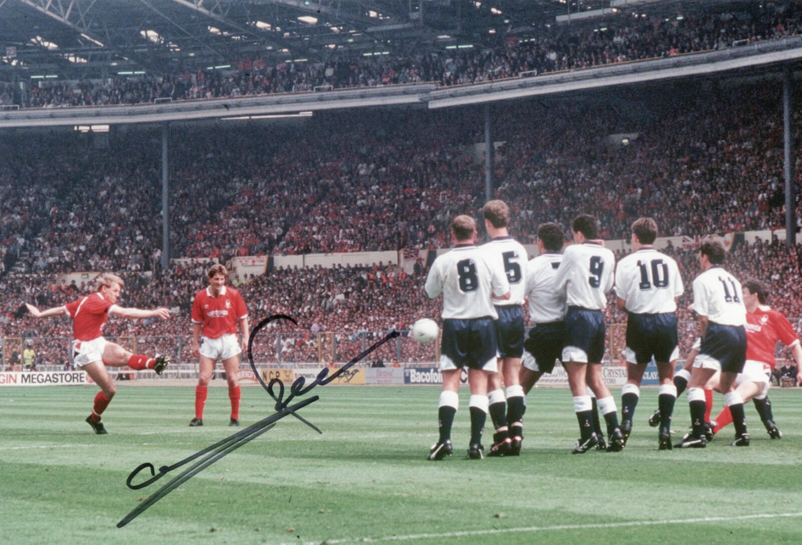STUART PEARCE In Person Signed 12x8 Photo NOTTINGHAM FOREST & ENGLAND Proof COA