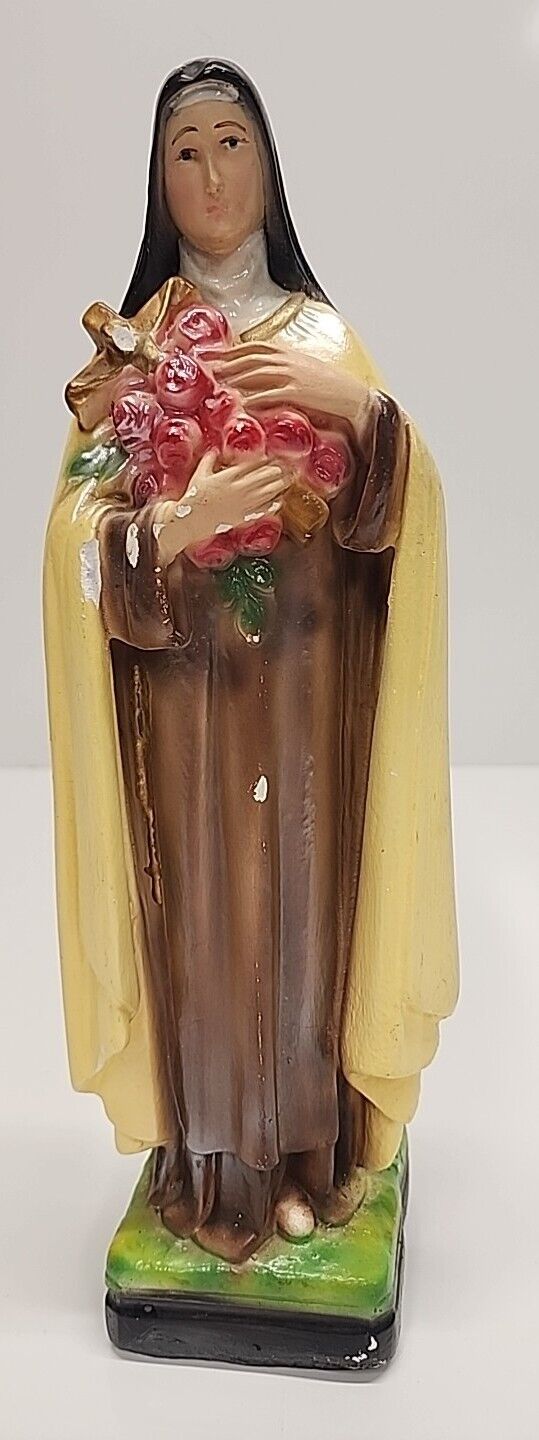 Vintage Chalkware Sister Marie Thérèse Holding Crucifix and Flowers 12.5\