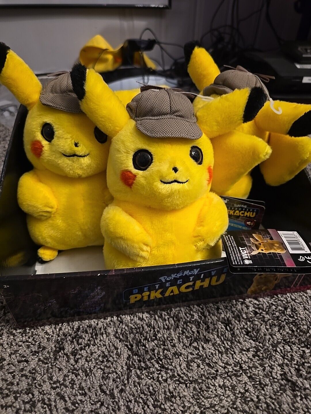 2019 Pokemon DETECTIVE PIKACHU with Hat 9\