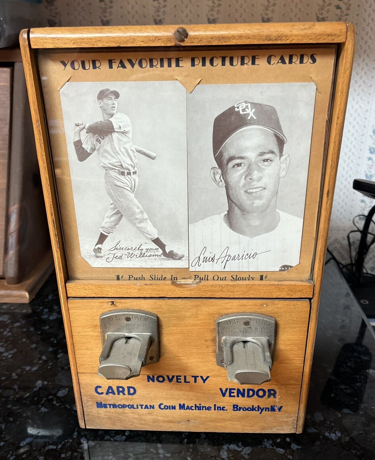 1950’s Exhibits Baseball Card Vending Machine w 119 Cards w Ted Williams Window