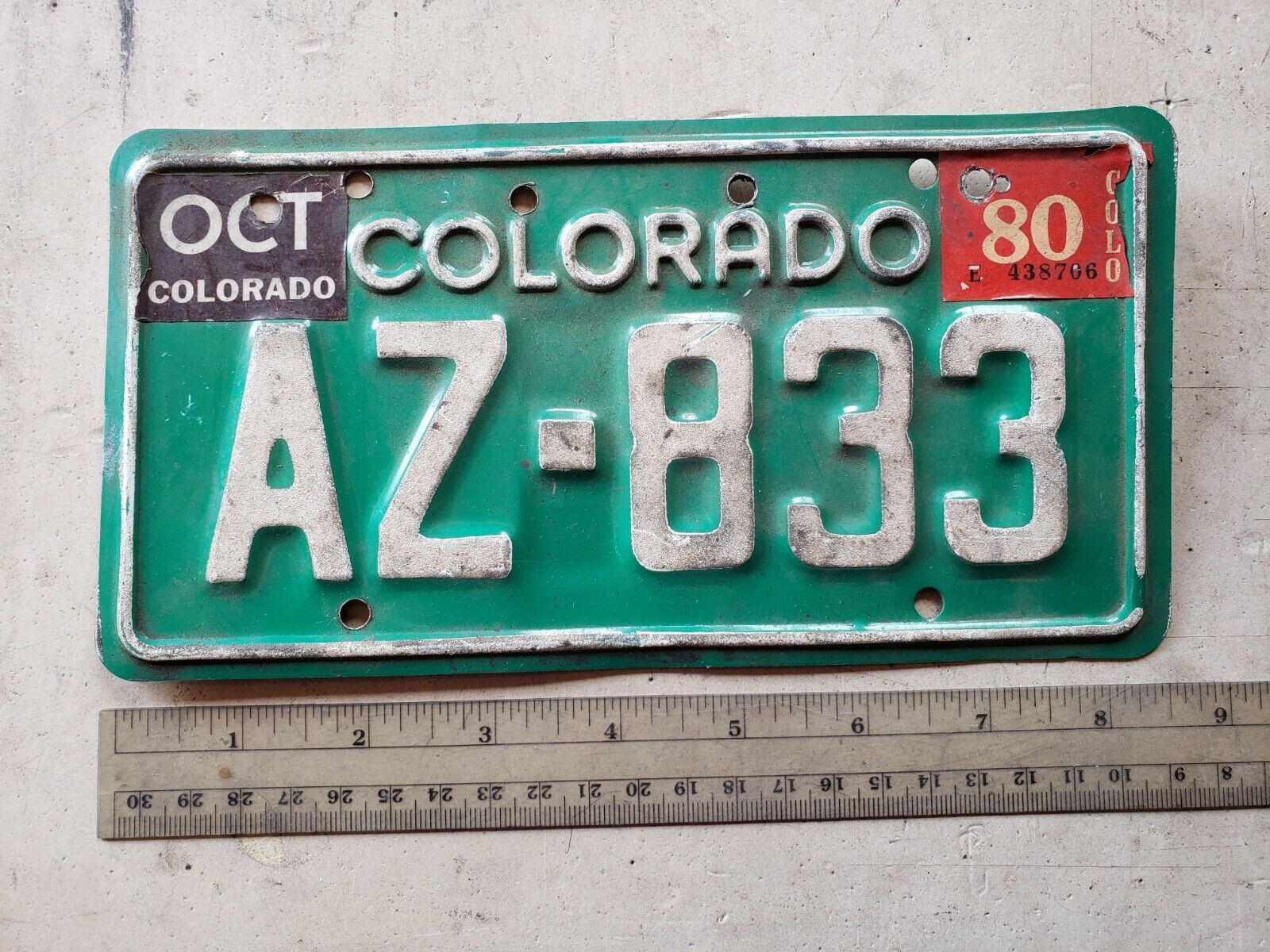 Vintage 1968 Colorado Motorcycle License Plate 1980 STICKER, green + white AZ833