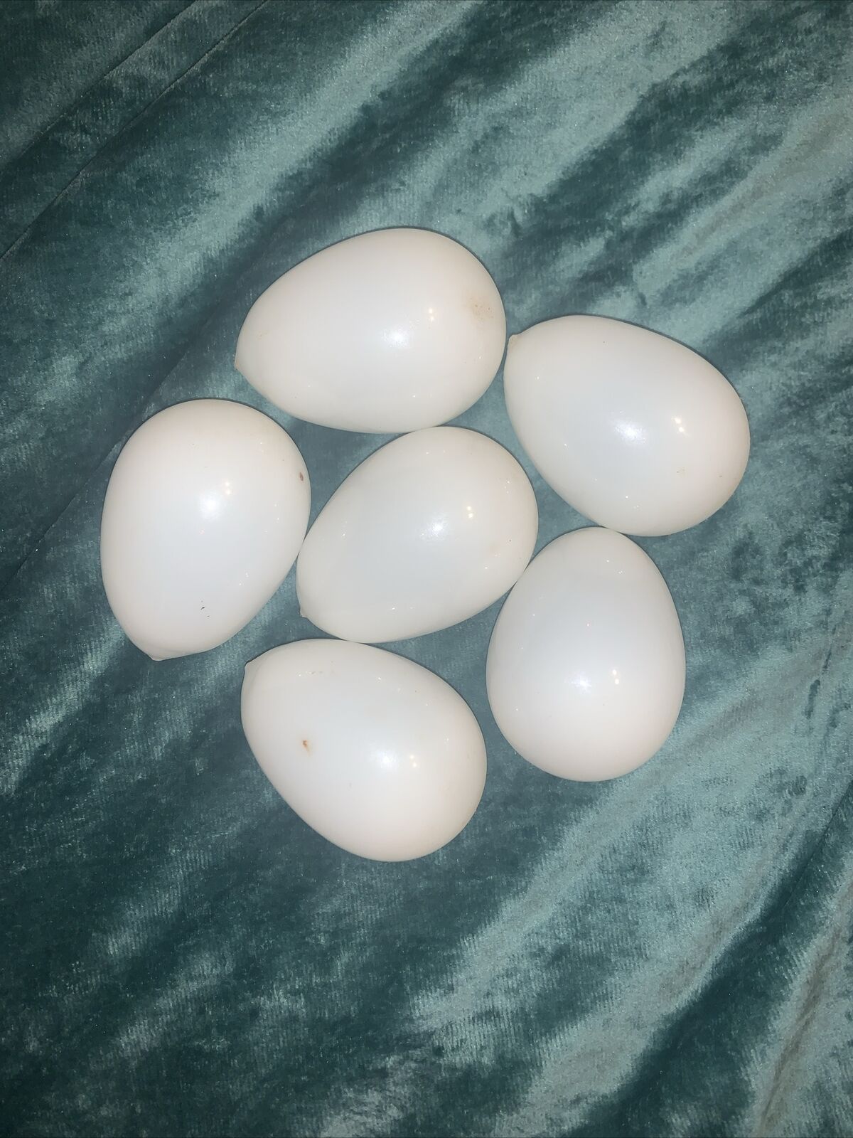 6 White Ceramic Nesting Eggs