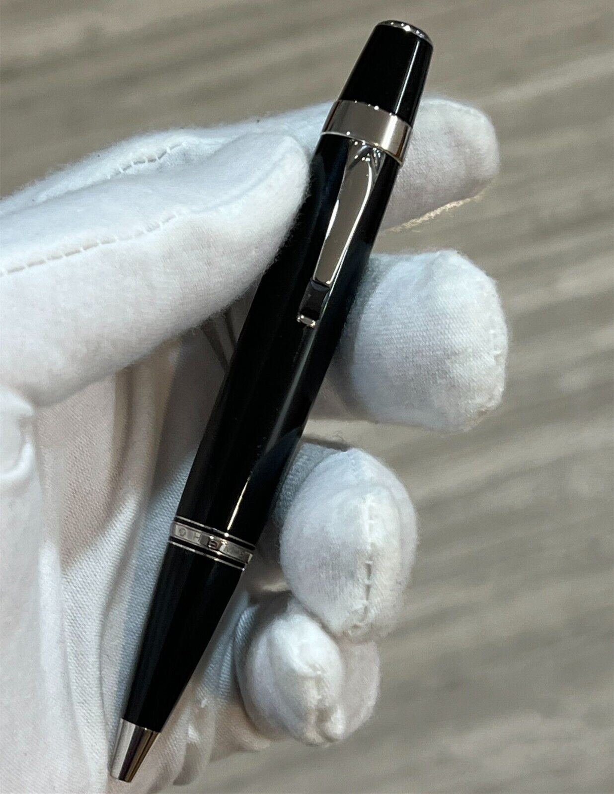 Luxury Bohemia Resin Series Bright Black+Silver Clip 0.7mm nib Ballpoint Pen