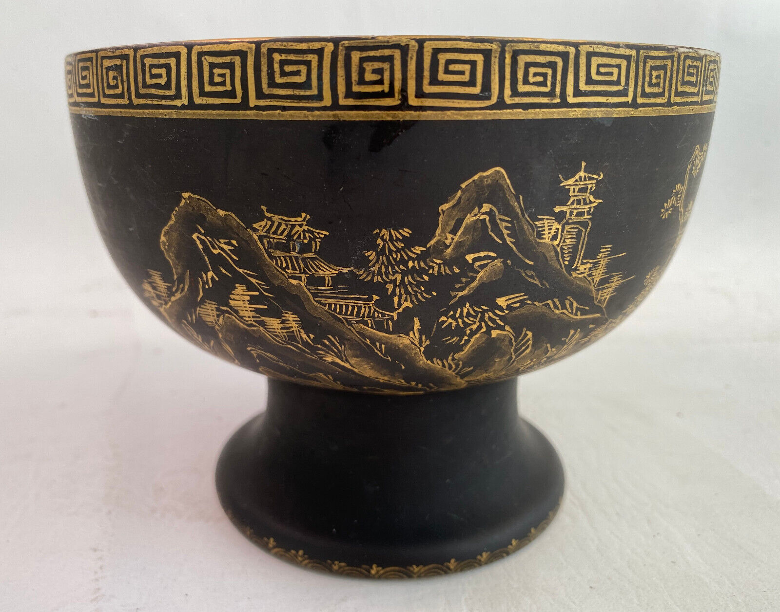 Japanese Satsuma Dish in Matte Black and Gold Designs - Signed - Ca 1900-1920