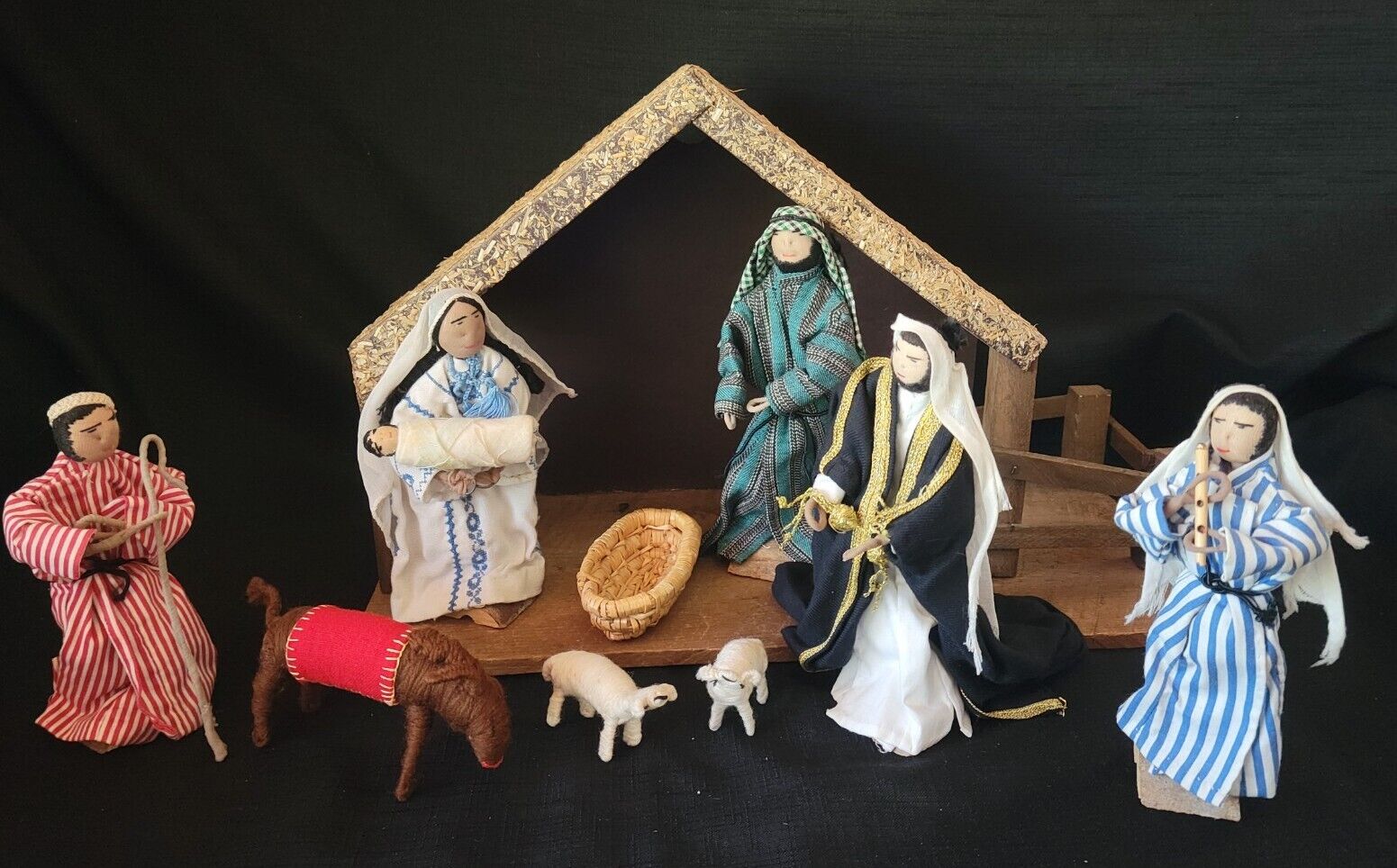 Amazing Hand Made 10 Piece Fabric Nativity Set Made in Israel + Manger  OOAK