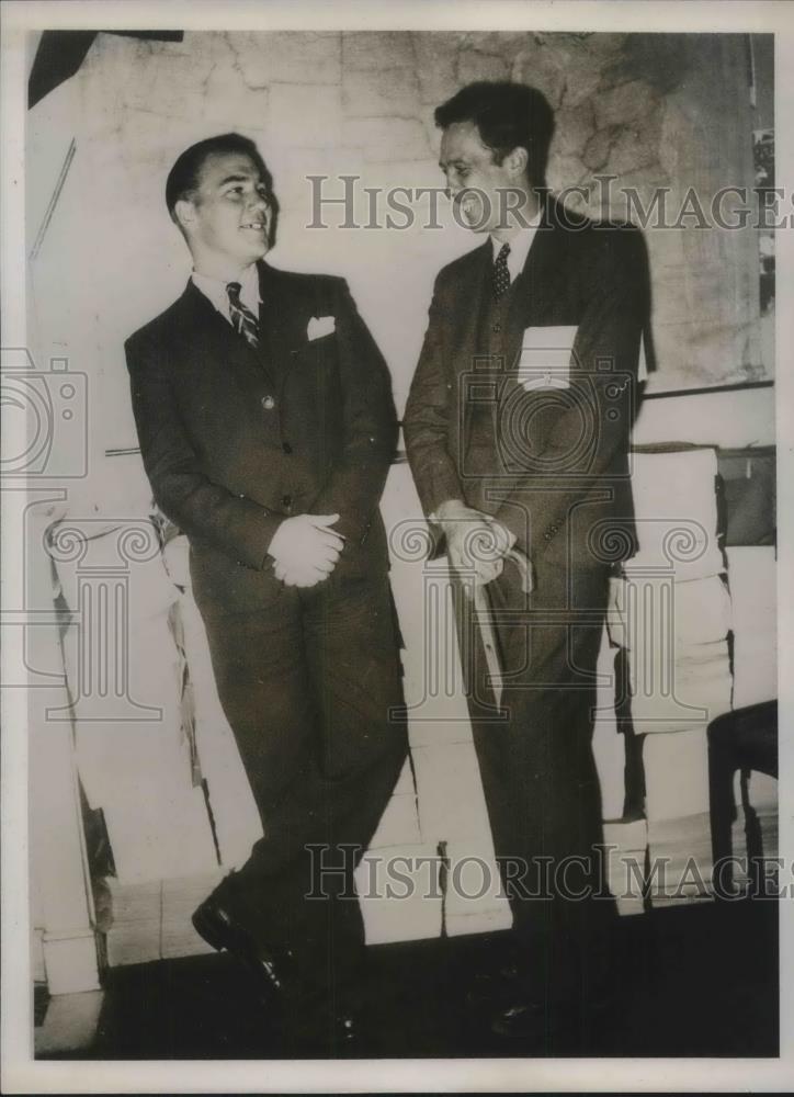 1938 Press Photo Fred Keller and Martin Hourihan, youthful volunteers wounded.