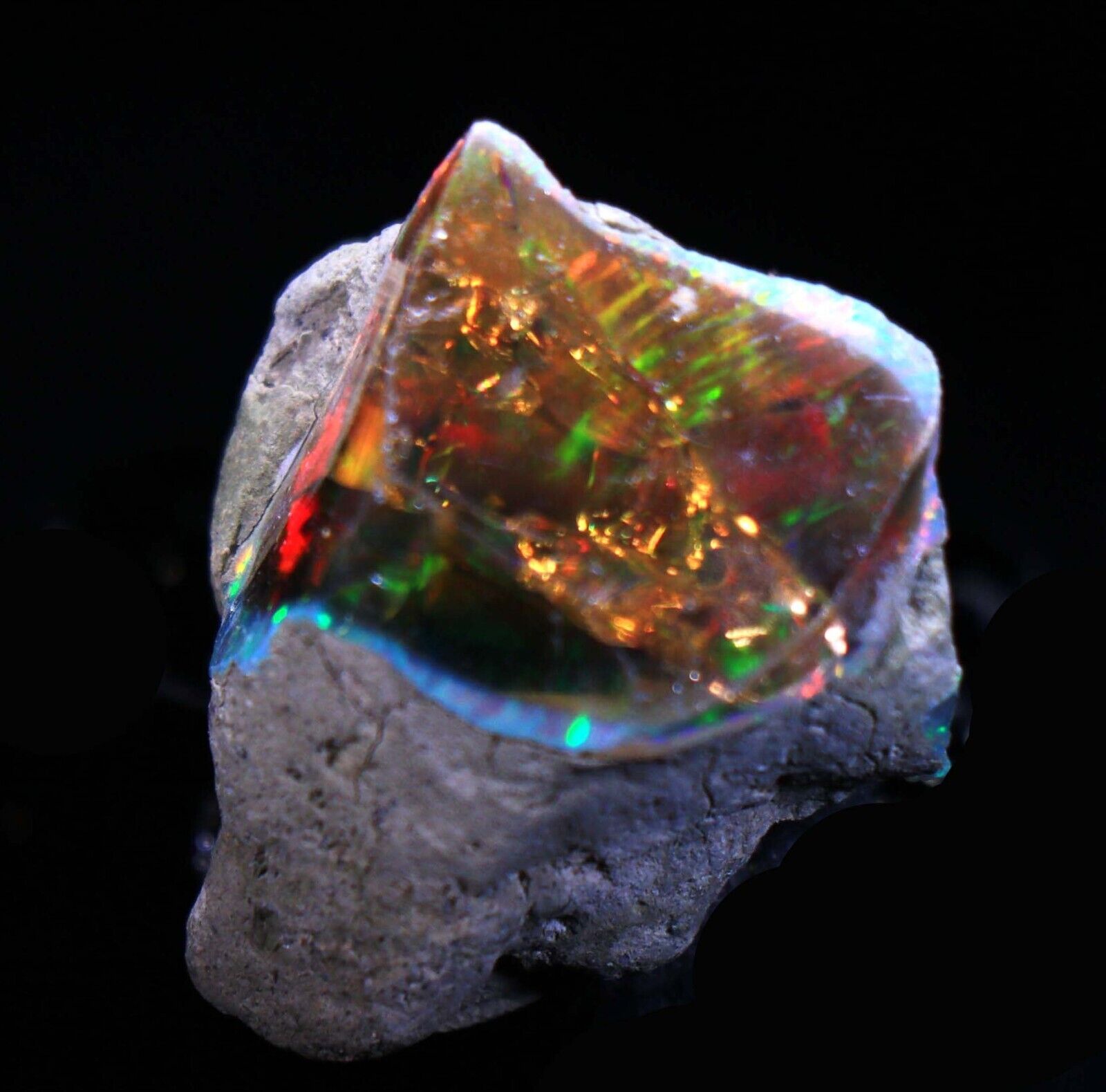31 ct Stunning Opal Ethiopia Opal459