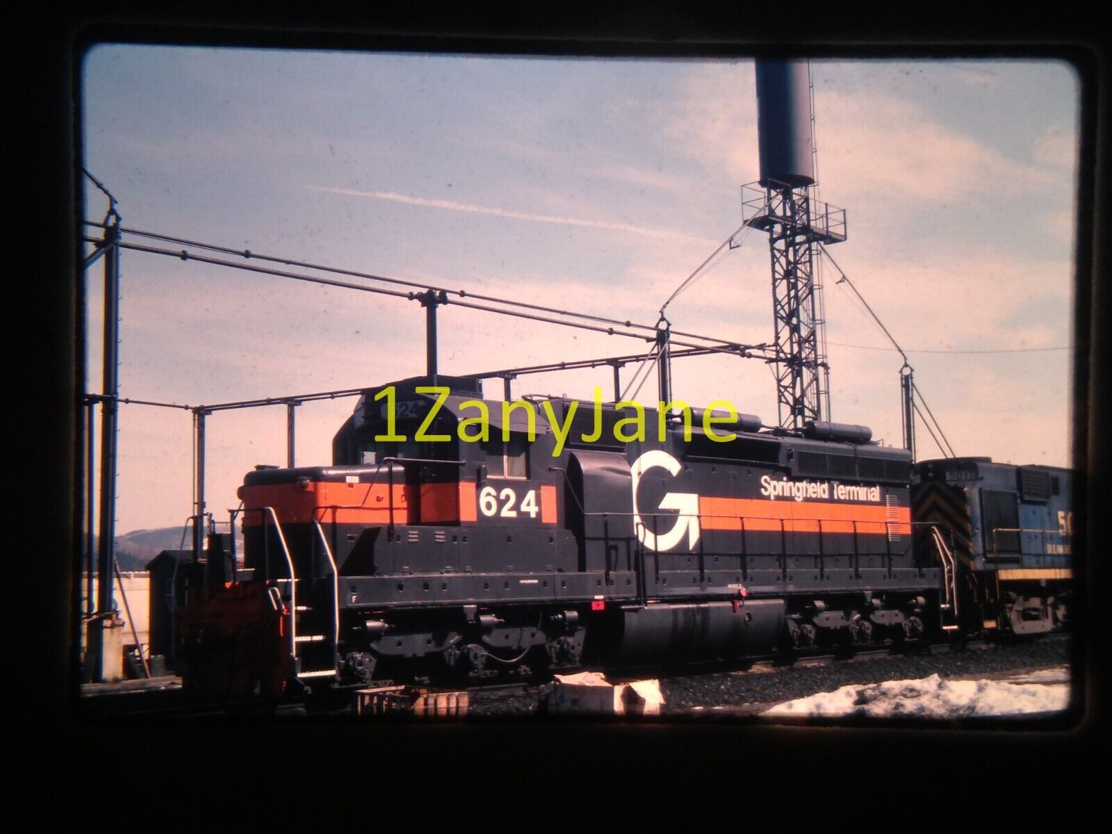 HJ20 35MM TRAIN SLIDE Photo Engine Locomotive SRNJ 728, SALEM, NJ 1996