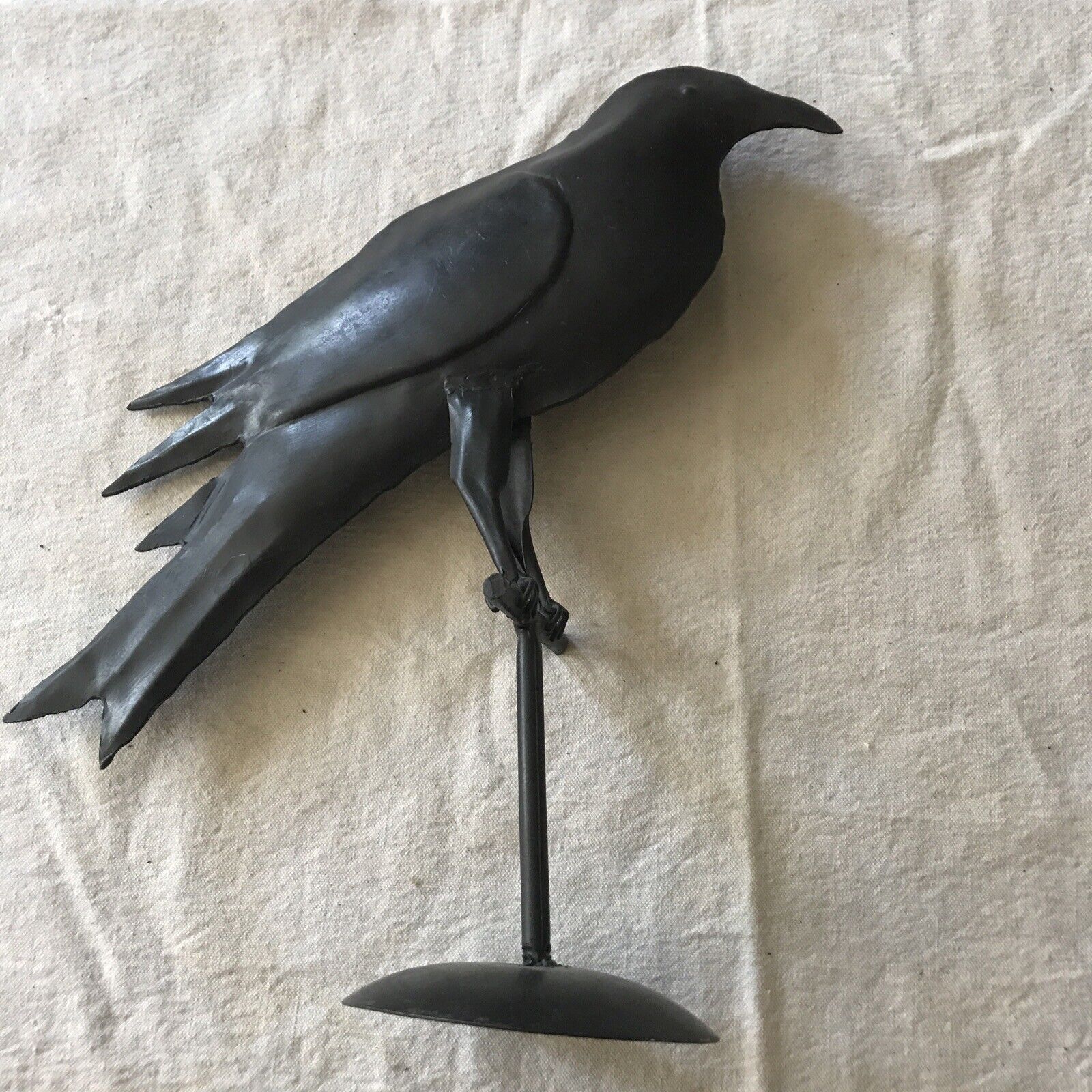 VINTAGE STANDING METAL RAVEN/CROW FIGURINE W Stand- 13” LONG - PRIMITIVE COUNTRY