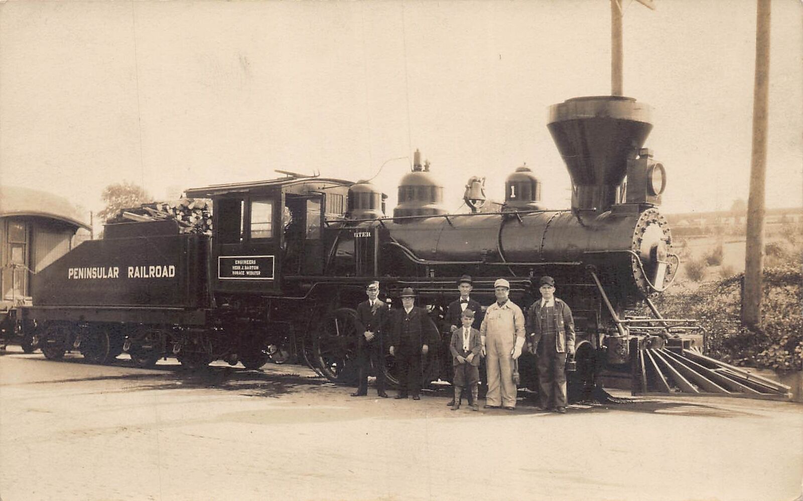 J82/ Florida RPPC Postcard c1930s Peninsular Railroad Locomotive Engineer 333