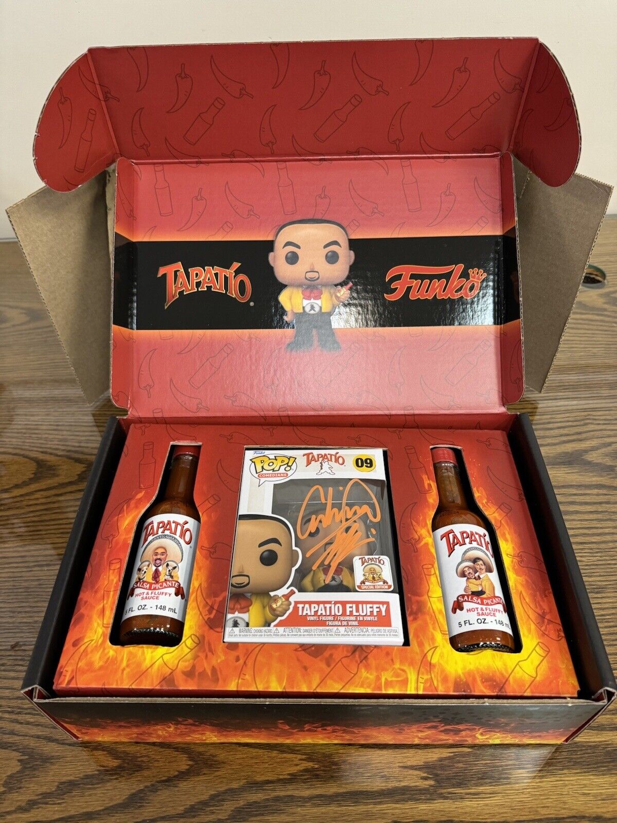 Fluffy Tapatío Funko Tapatio Man 09 Signed Collector\'s Set