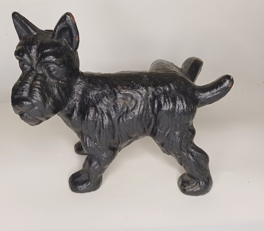 VTG Cast Iron Scottish Terrier 9\