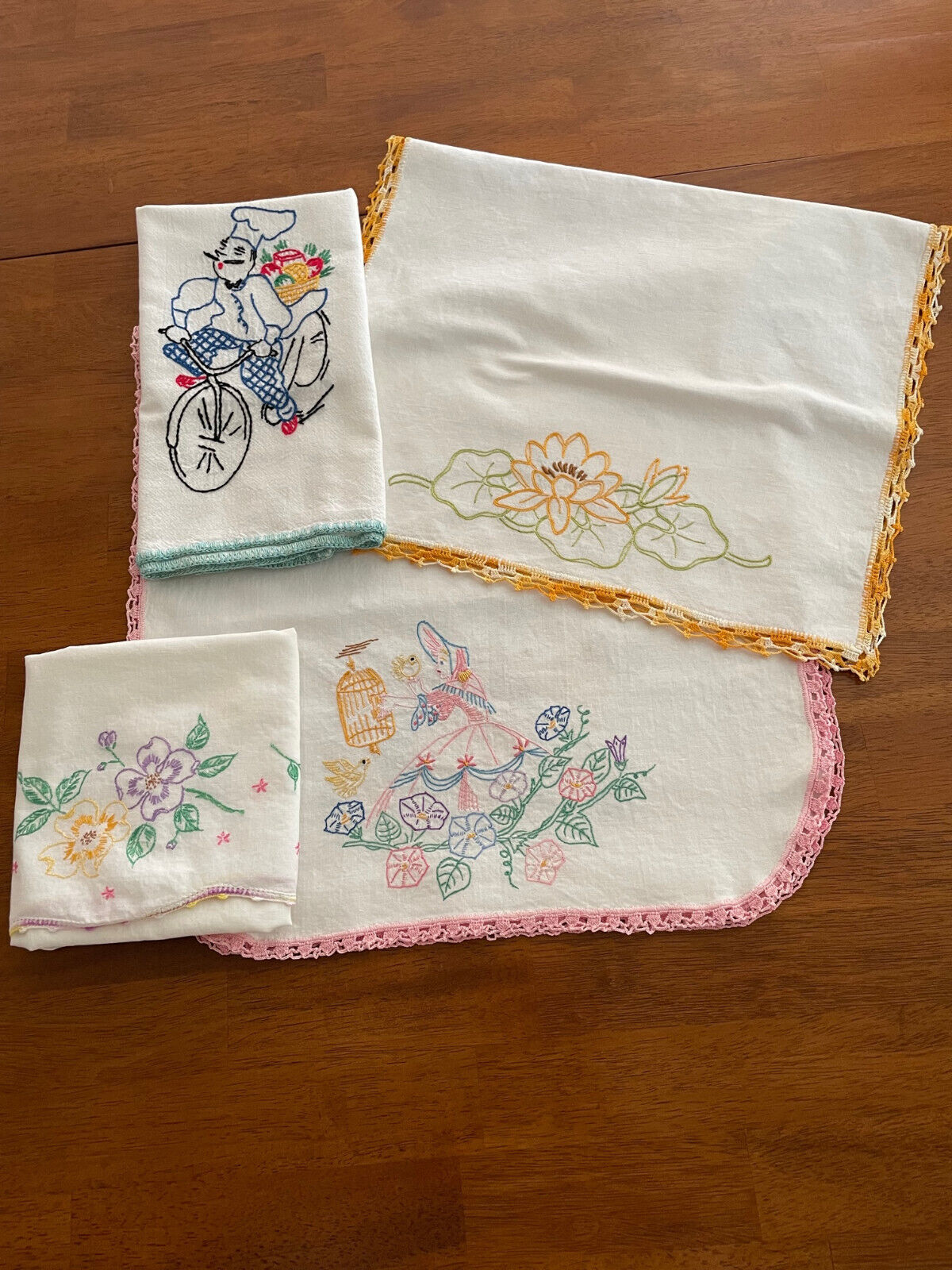 Mixed Lot 4 Pc Vintage Towel Pillowcase 2 Table Runners Embroidered Crocheted