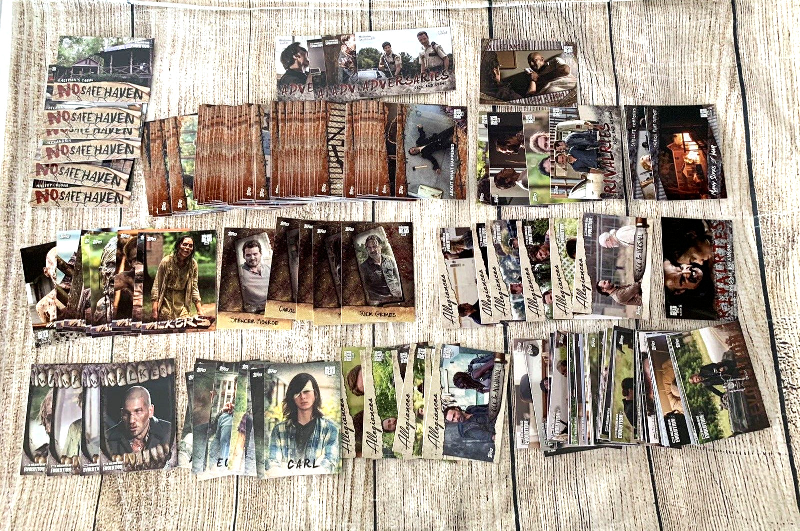 2017 Topps the Walking Dead 196 Trading Card lot of Mud parallel Inserts