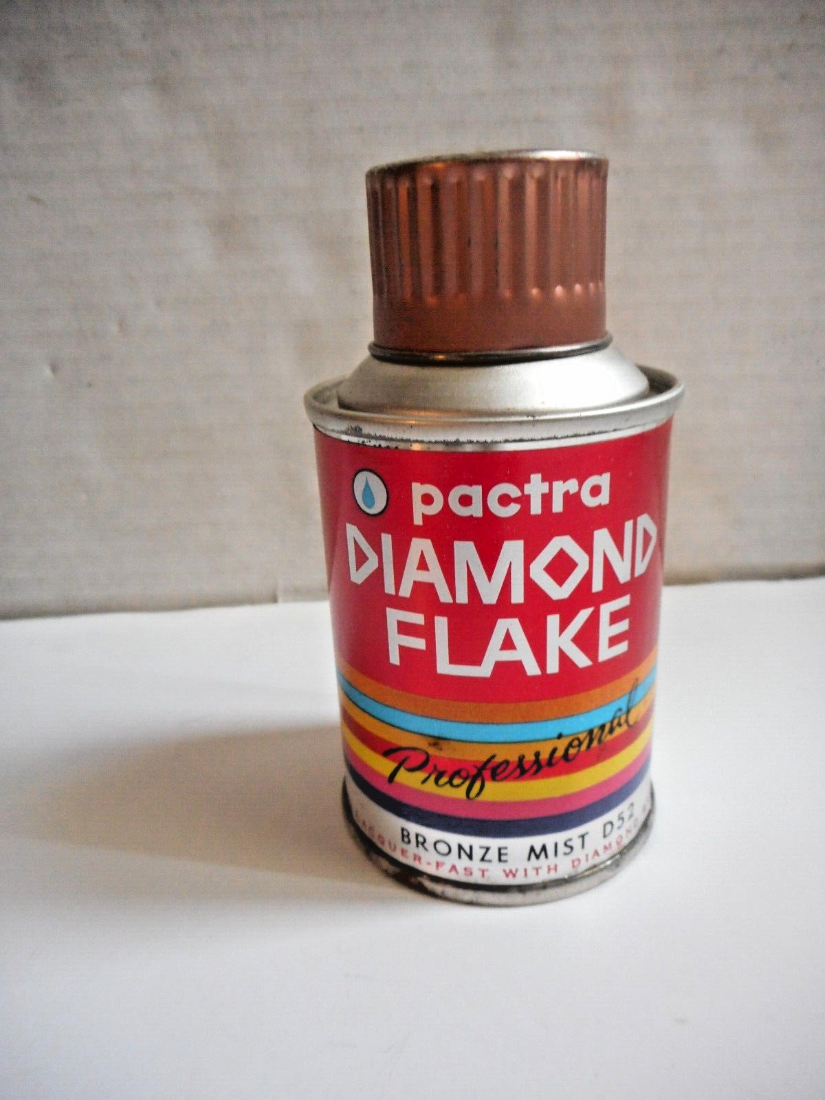 Vintage Pactra Diamond Flake Bronze Mist Spray Paint Can Paper Label 1961 NM