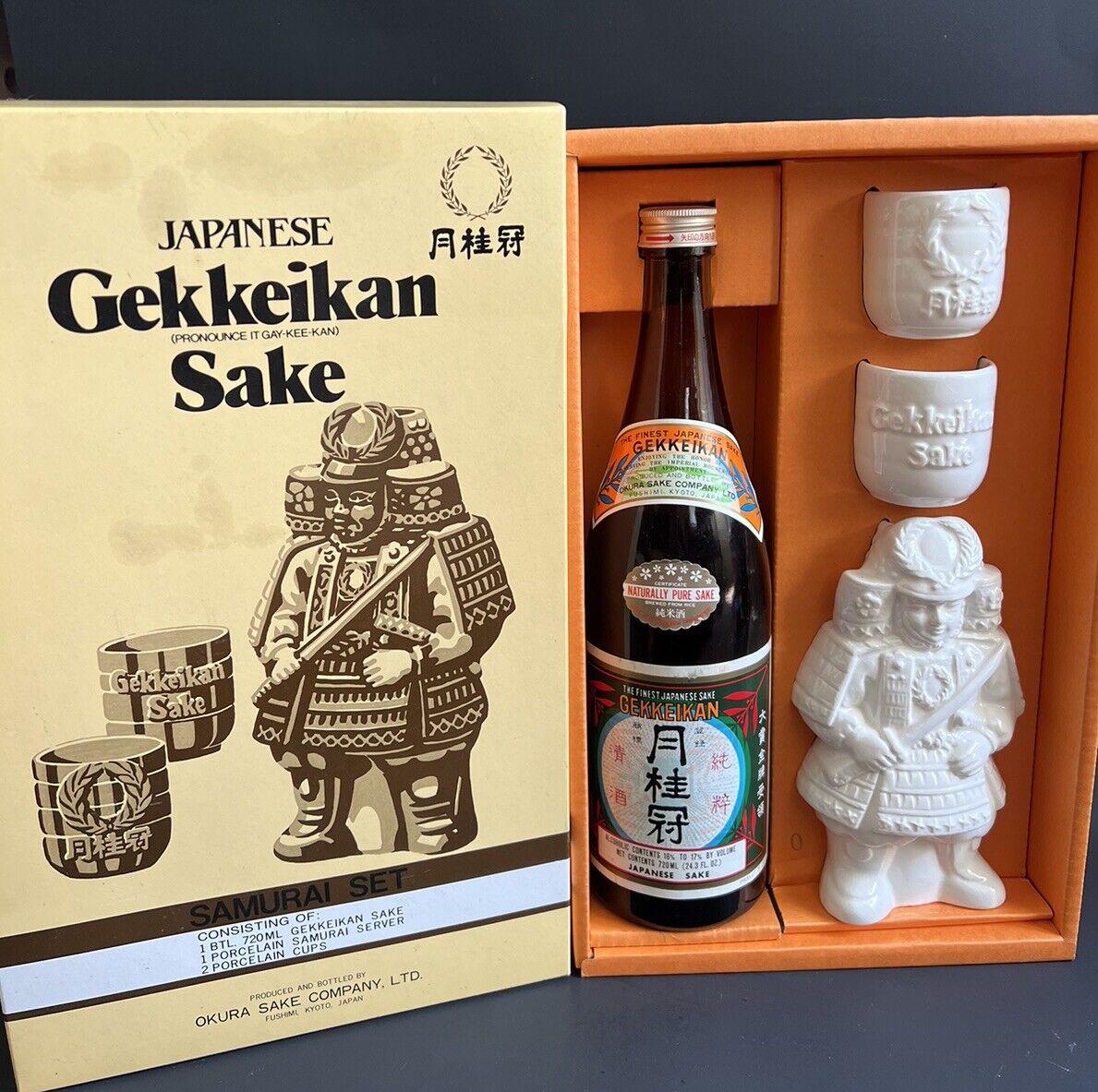 Gekkeikan Samurai Sake Set w/ Sipping Cups And Empty Sake Bottle Original Box