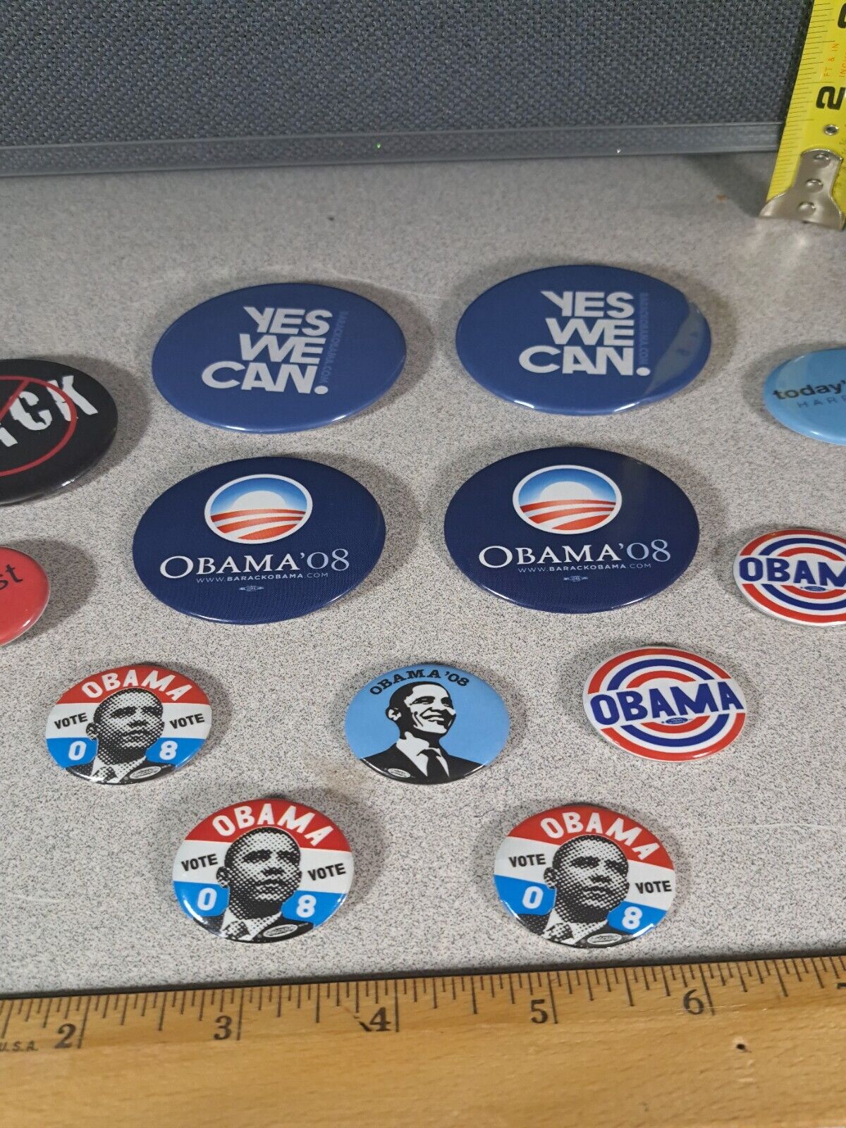 Obama Political Button Pins 13pc Lot #2894L270