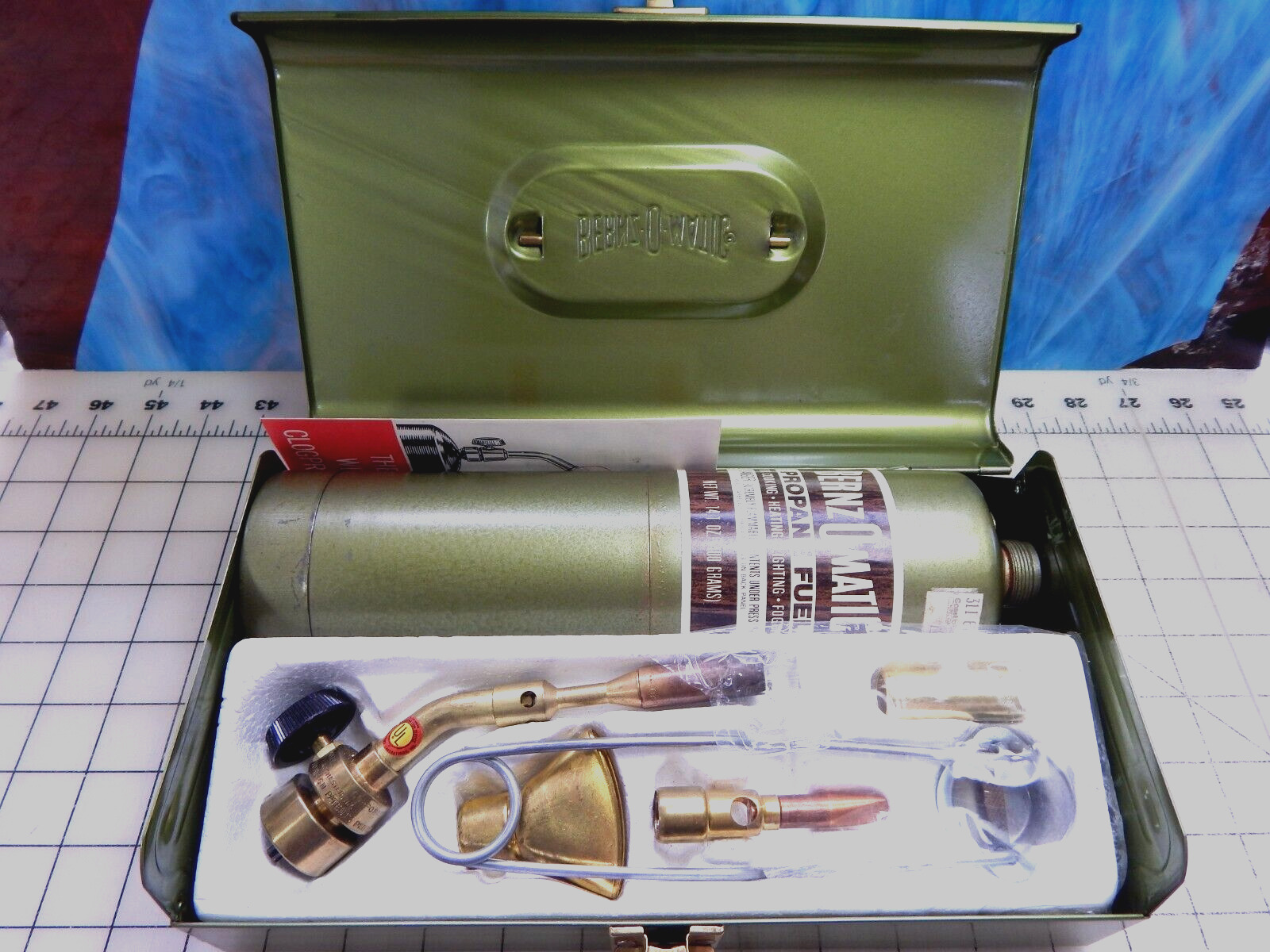 VINTAGE BERNZOMATIC DELUXE PROPANE TORCH Kit Green Case