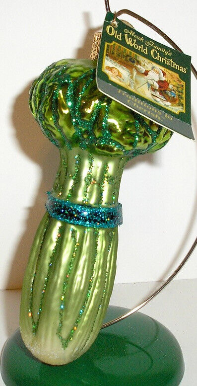 2013 OLD WORLD CHRISTMAS - BUNCH OF CELERY - BLOWN GLASS ORNAMENT - NEW W/TAG