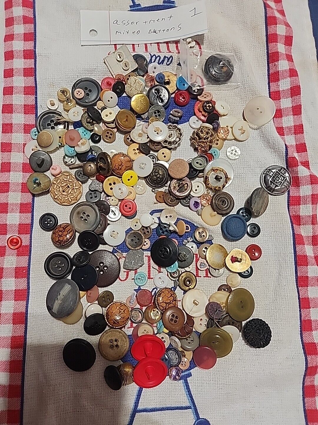 Assorted Mixed Buttons Old And New