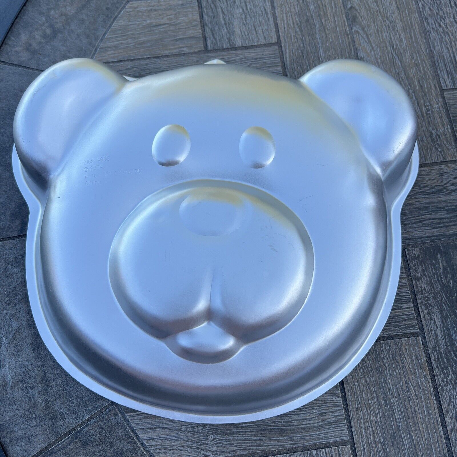 Wilton, Bear Face, Animal Crackers, Teddy Bear, Cake Baking Pan, 2105-4945