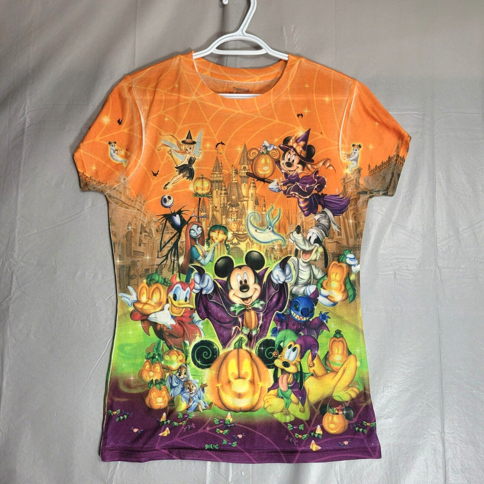 Disneyland Resort Disney World, Limited Edition Halloween Graphic T-shirt -Large