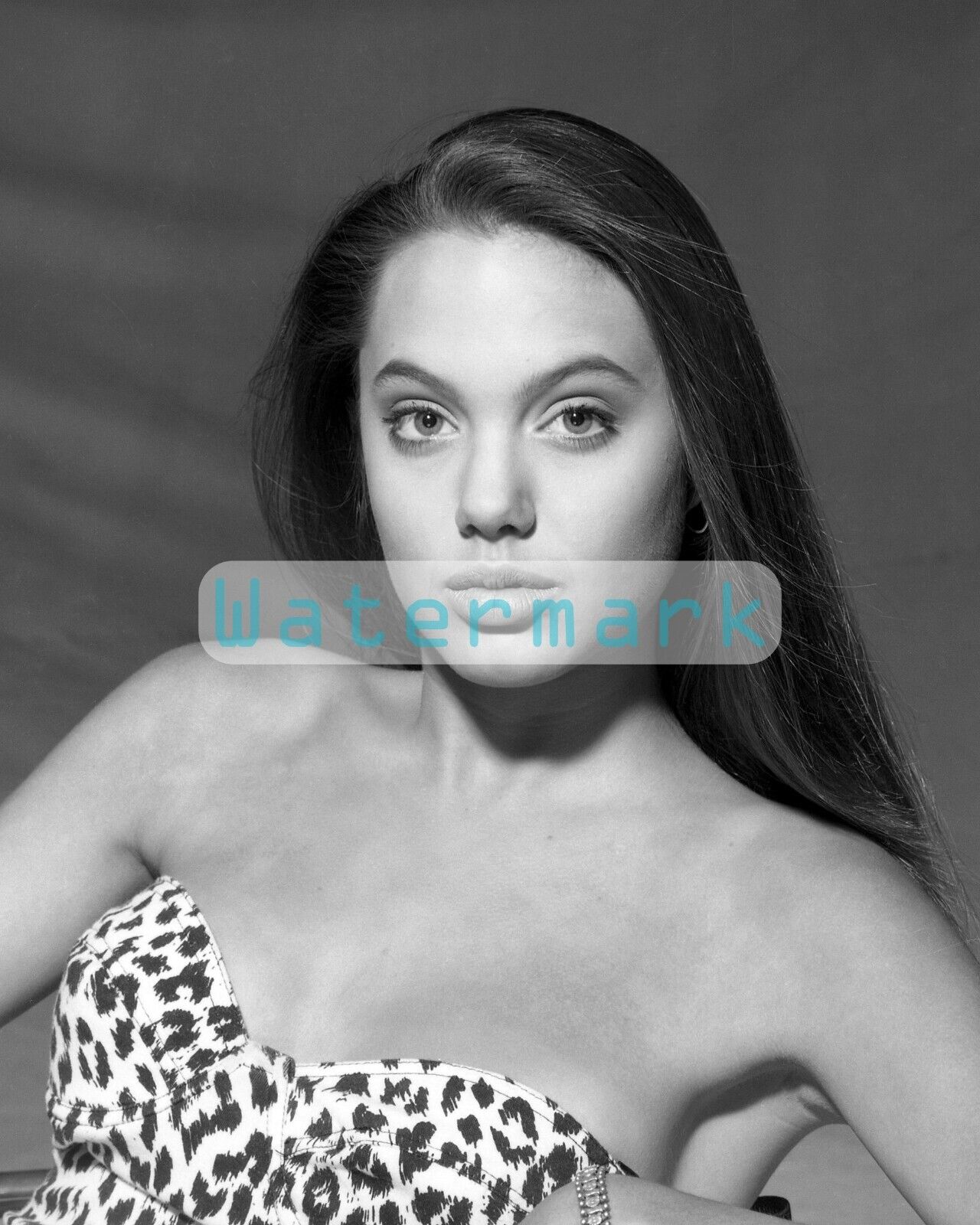 Hi-Res Young ANGELINA JOLIE Smooth Skin - Pro Archival Print (8.5\