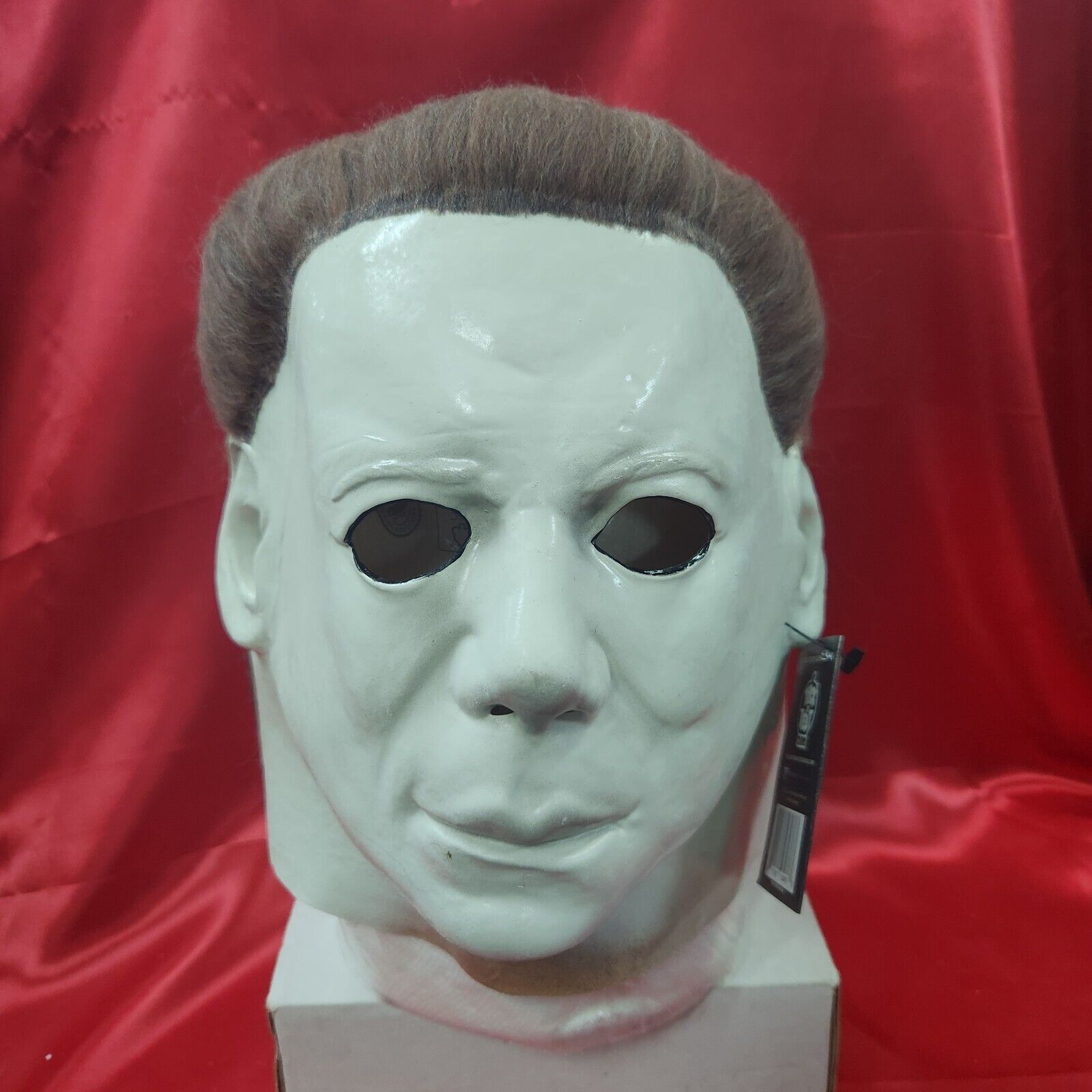 HALLOWEEN 4: THE RETURN OF MICHAEL MYERS - POSTER MASK - Trick or Treat Studios
