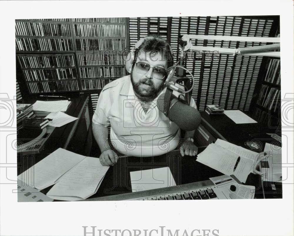 1989 Press Photo KLOL radio disc jockey James \