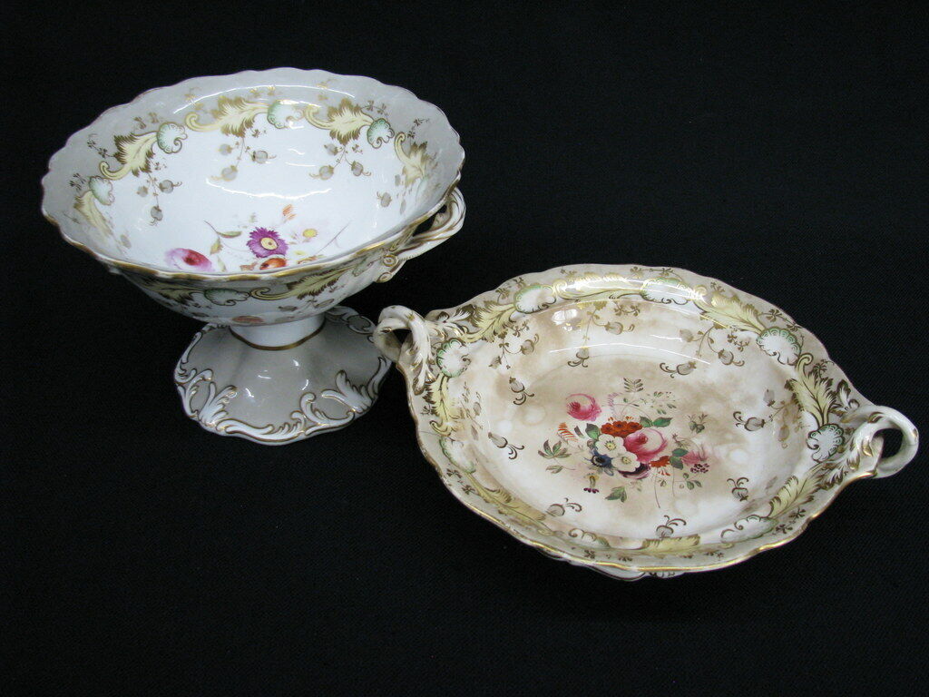 Pair of 1850s English Porcelain Centerpiece Bowls Drab Rim Hand Painted Floral