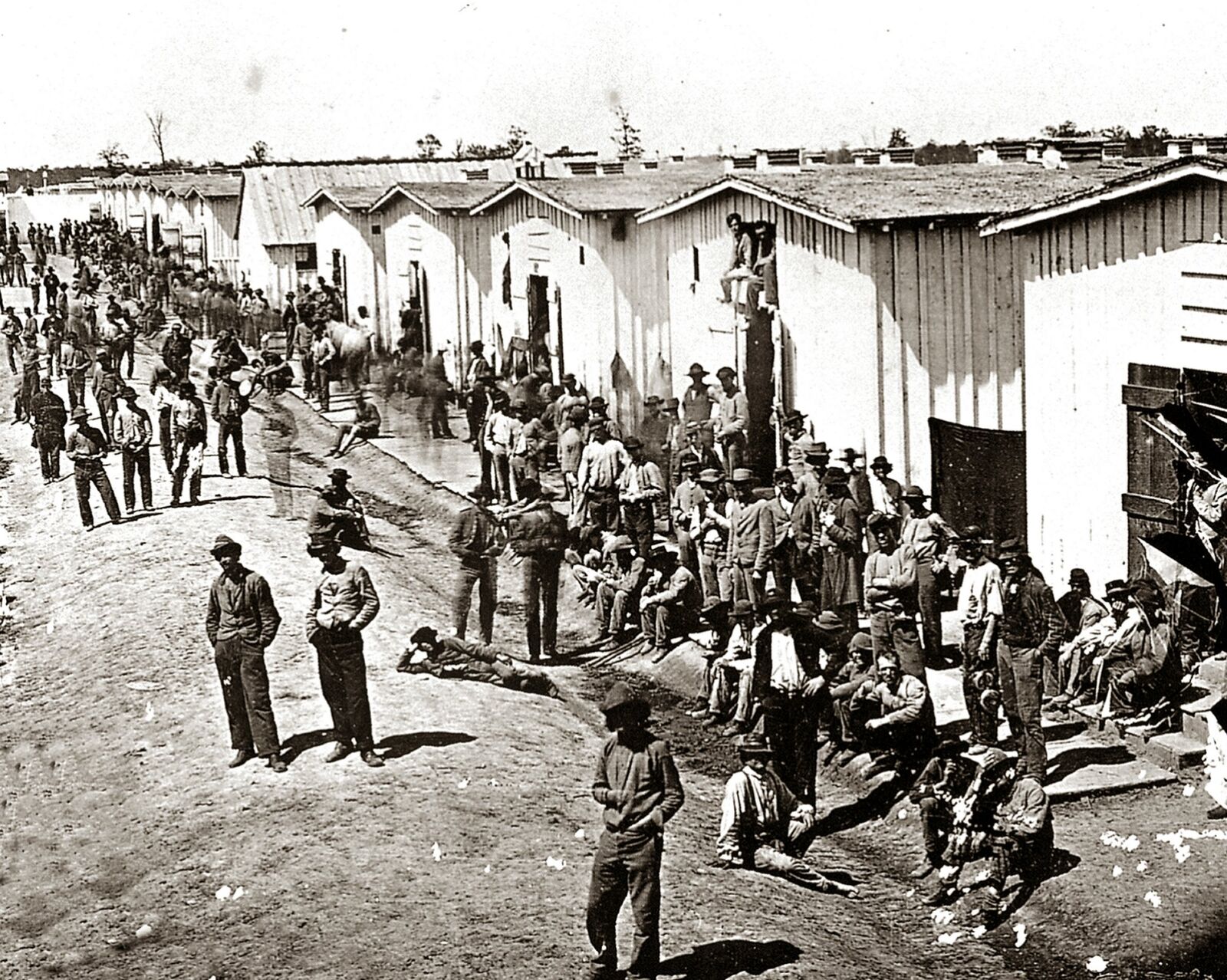 CONFEDERATE PRISONERS AT CAMP CHASE Civil War PHOTO  (187-u)
