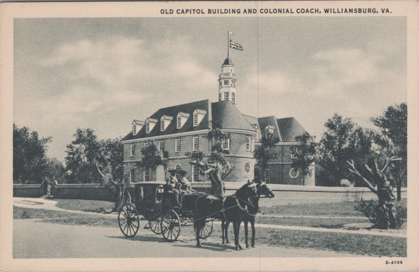 MR ALE Postcard Williamsburg, Virginia Capitol Building Colonial Coach 5311.4