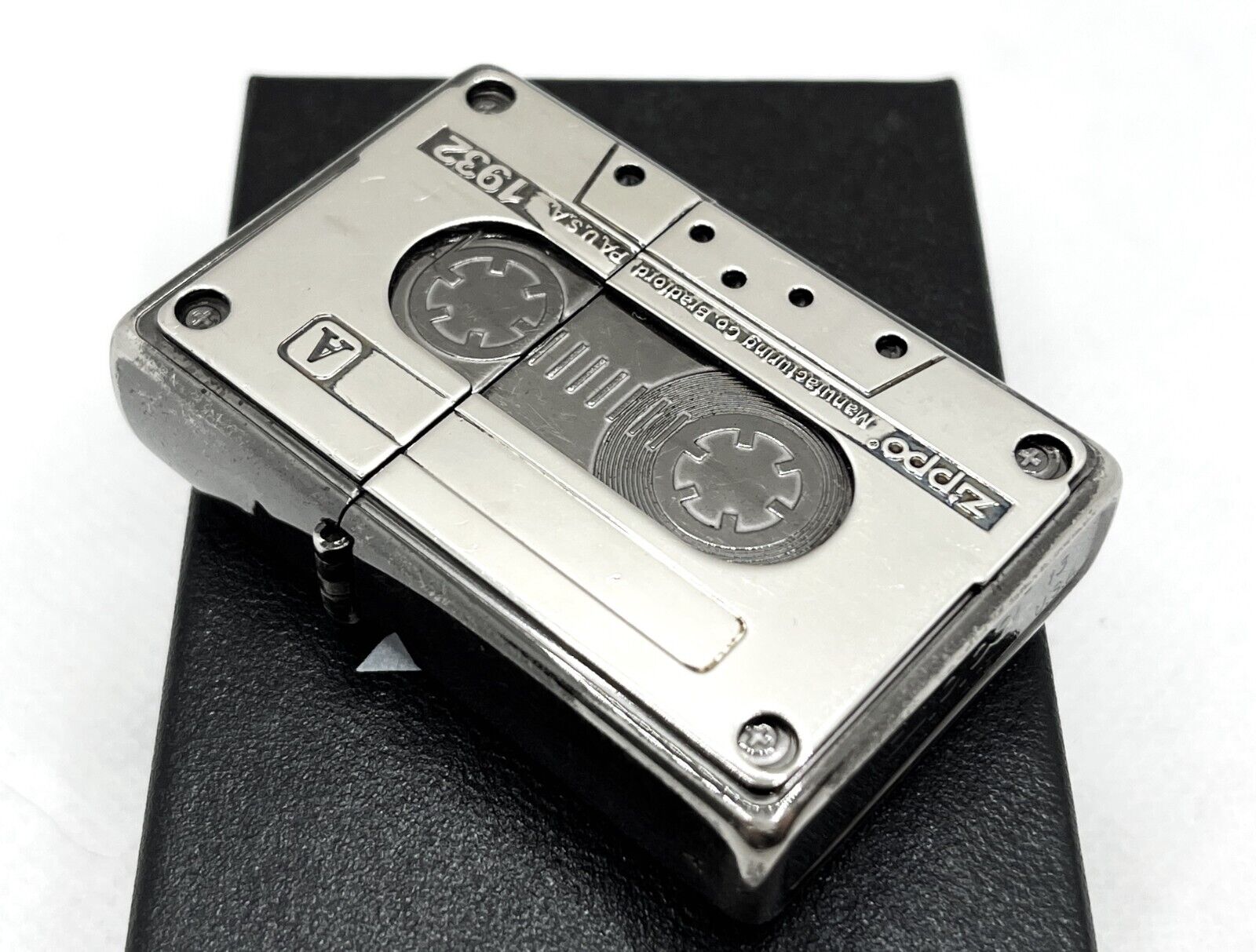 ZIPPO 2013 Limited Cassette Tape Bottomz Up Reversible Double-Sided Lighter