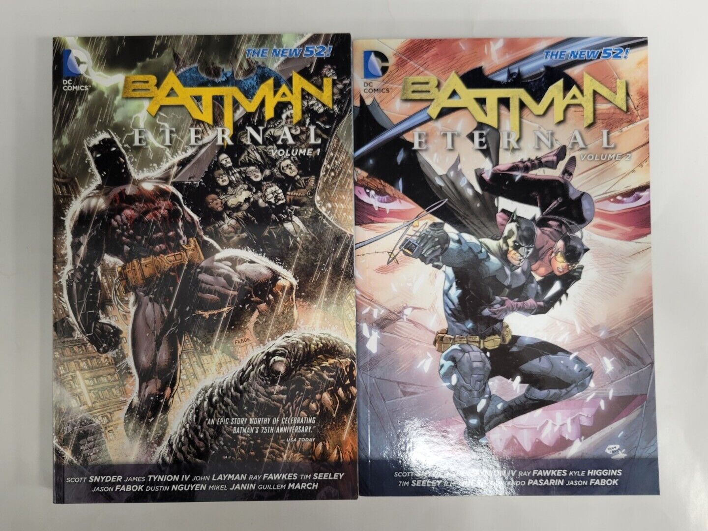 Batman - ETERNAL VOLUMES 1 & 2 -DC - Graphic Novels TPB