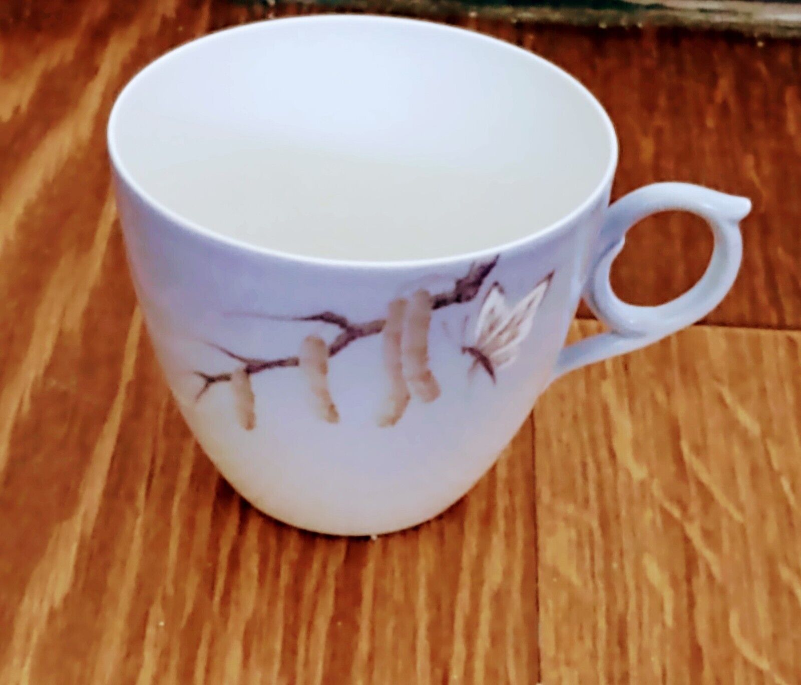 Vintage Estate Royal Copenhagen Porcelain Cup With Butterfly #2911 C 2.5\