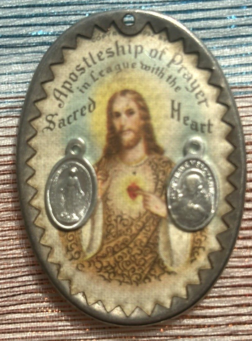 Vintage Sacred Heart Apostleship of Prayer Scapular Metal Cross GUC