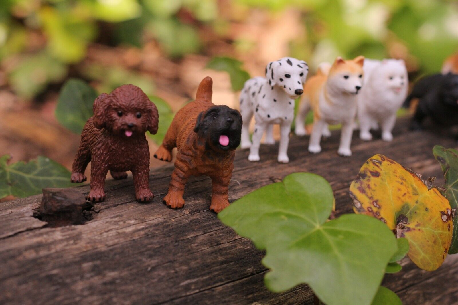 Dog Figurines 8 piece Toy Set Realistic Hand Painted Puppy Miniature Figures
