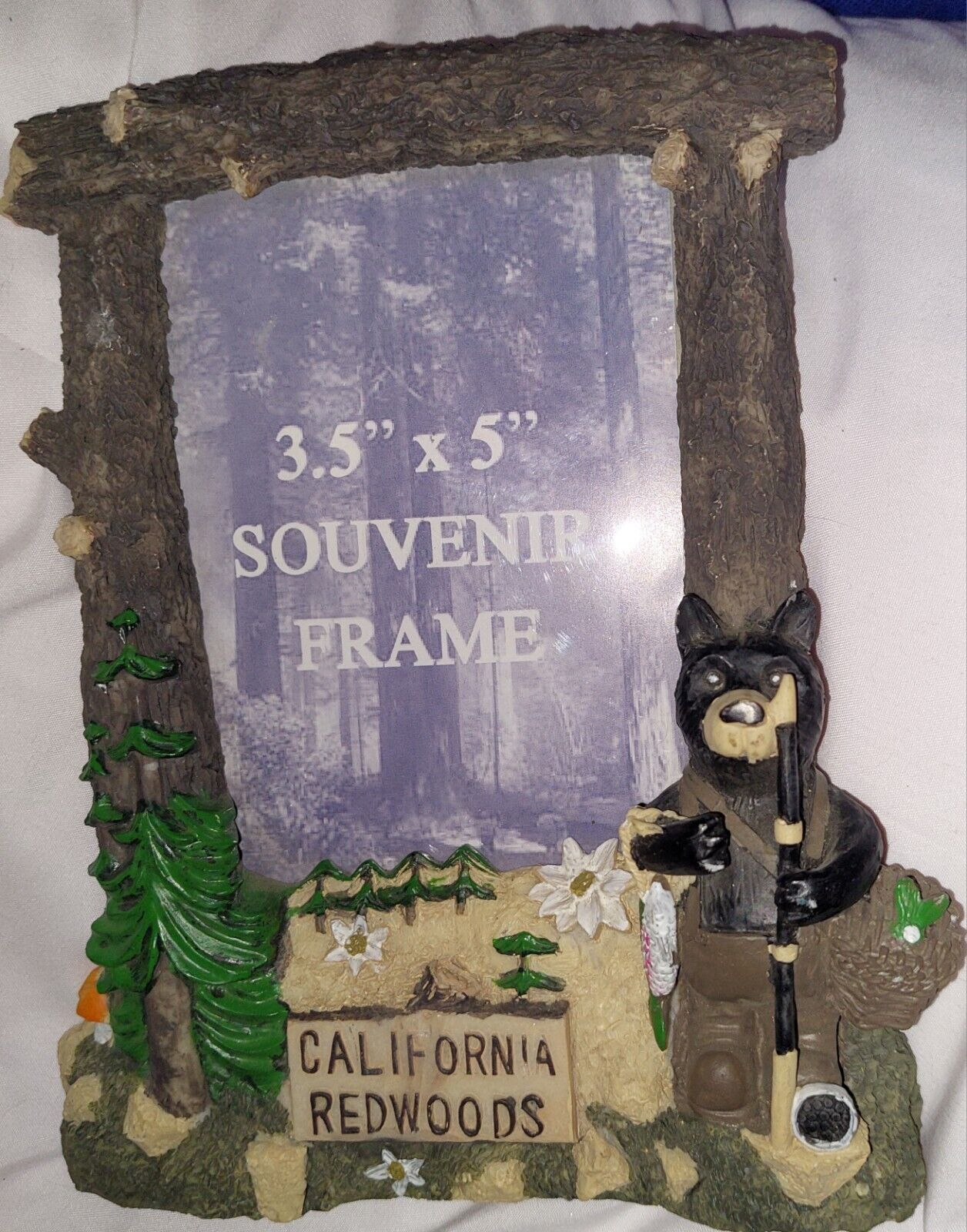 California Redwoods Wooden  Photo Frame Souvenir With Bear 3.5\