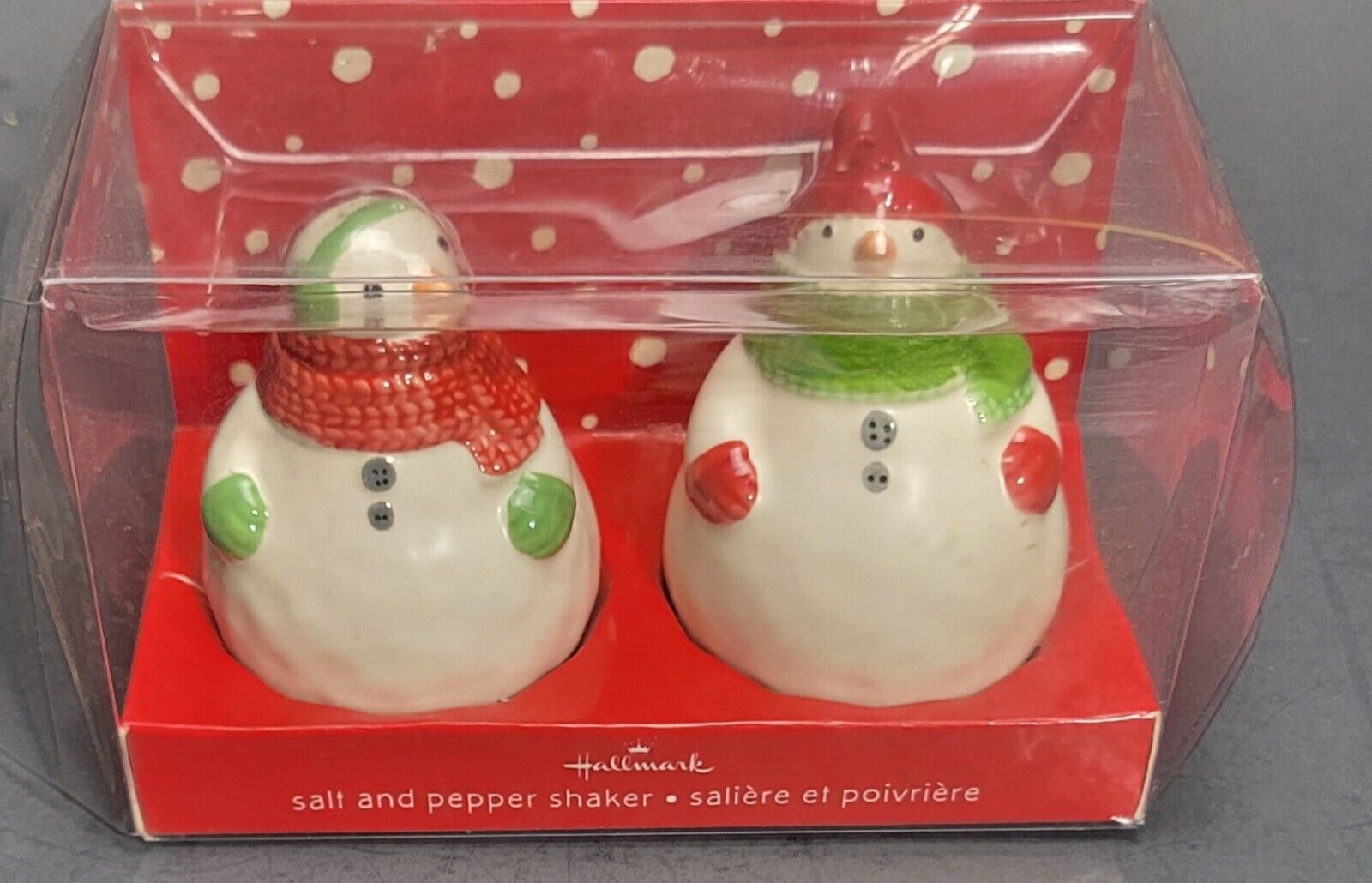 Hallmark Snowman Snowwoman Snow Couple Christmas Salt and Pepper Shakers