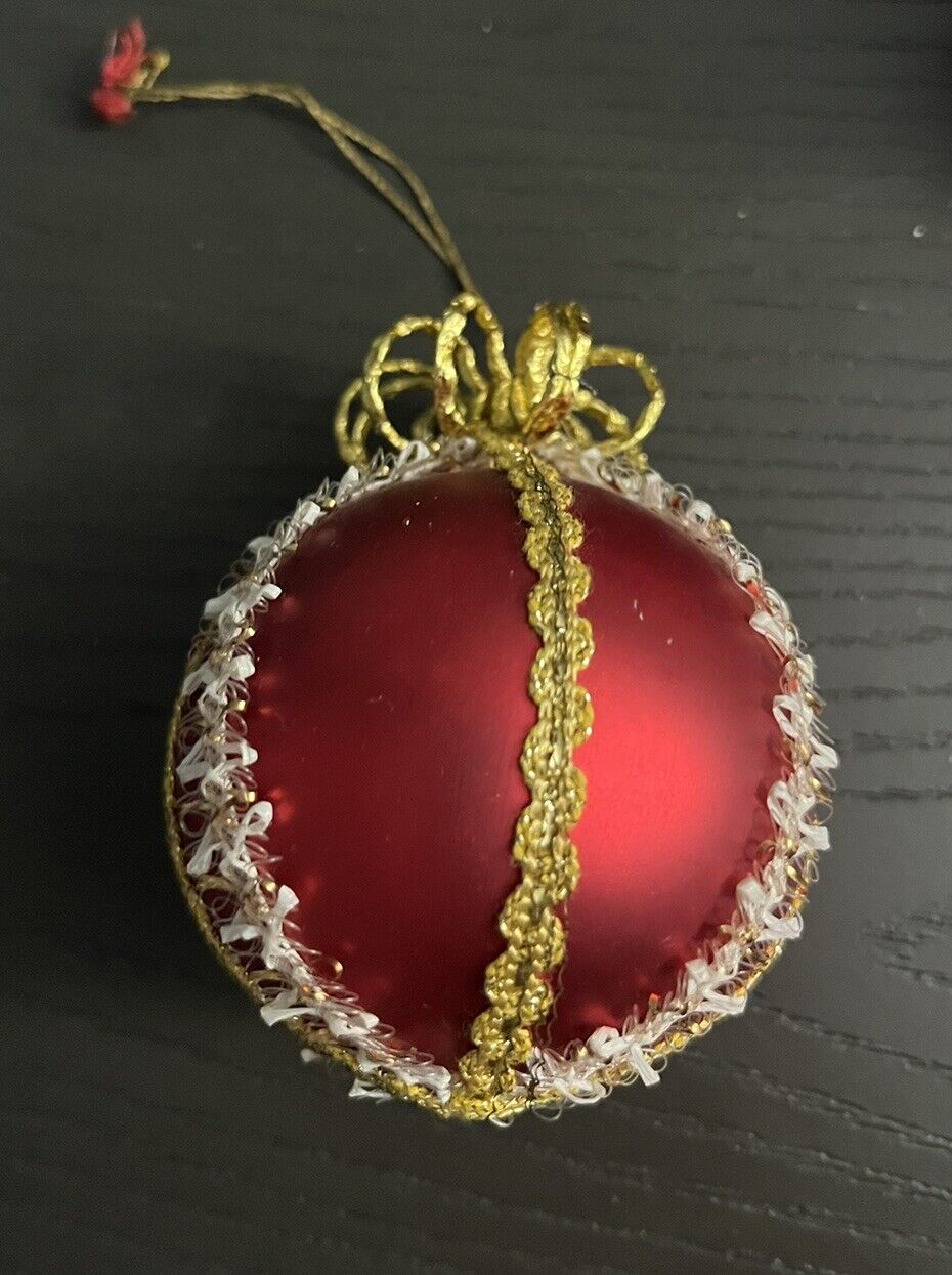 Vintage Lace Antique Mercury Glass Ball Bulb Christmas Ornament XMAS Red & Gold