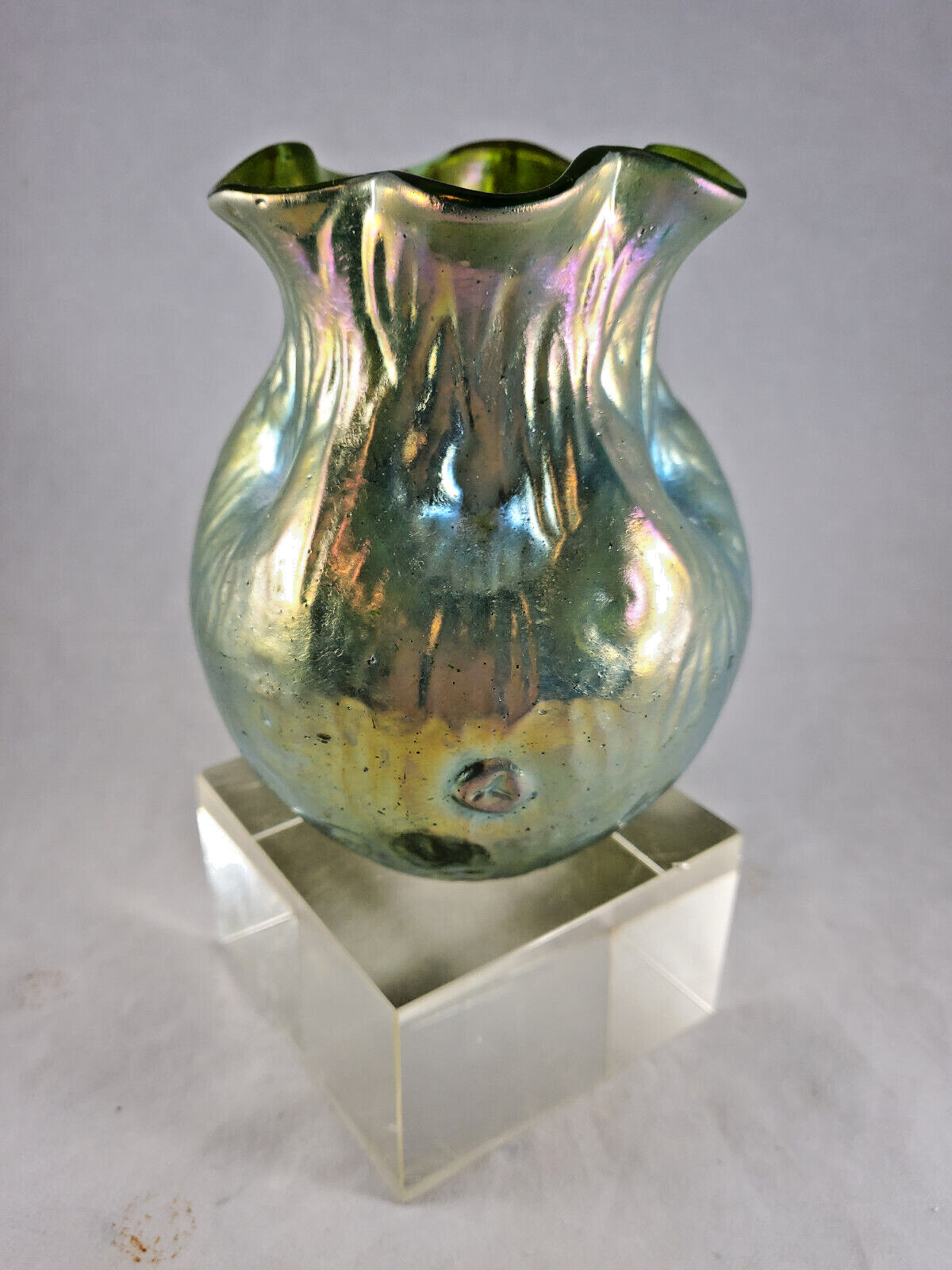 Loetz Creta Silberiris Rusticana Iridescent Vase Art Nouveau Hand Blown Glass