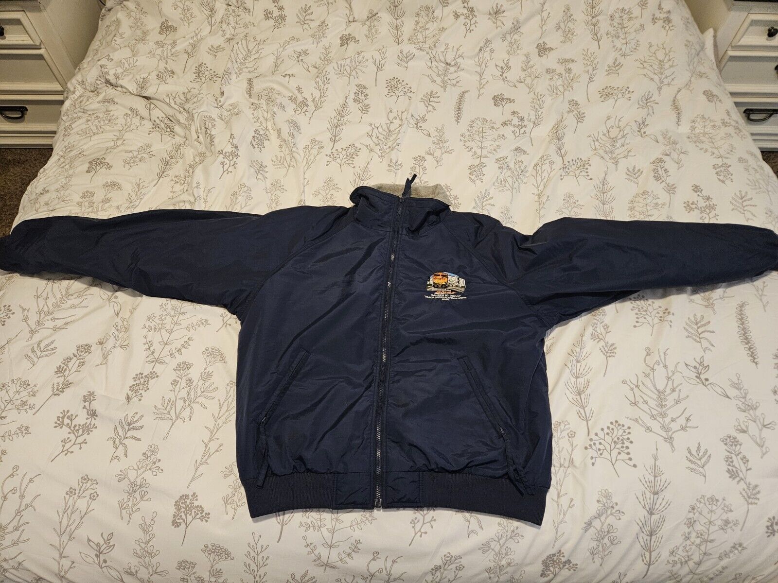  Vtg Bnsf Jacket. 2004 Hauser Idaho Size XL
