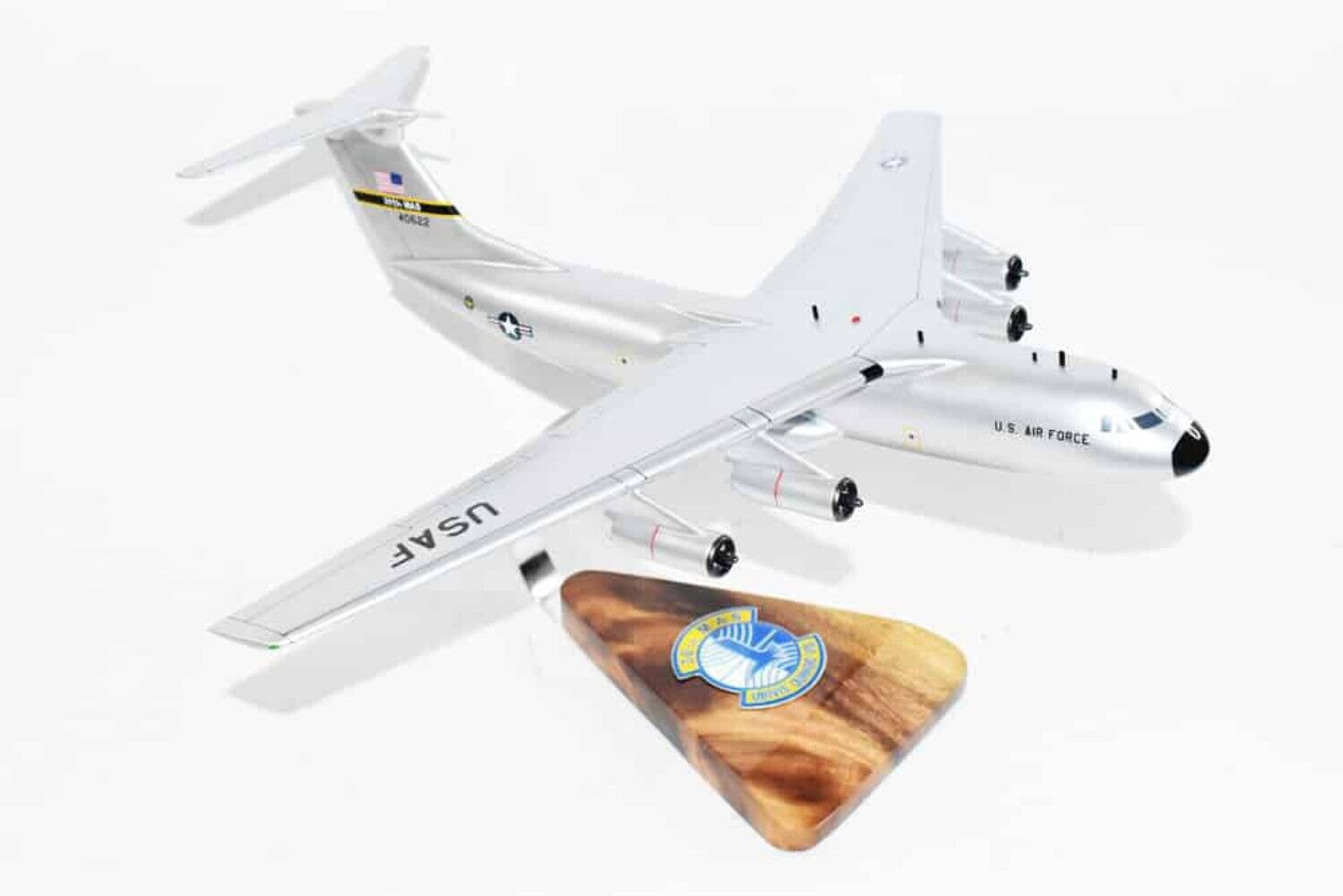 Lockheed Martin® C-141a Starlifter, 30th Military Airlift Squadron (MAS),18